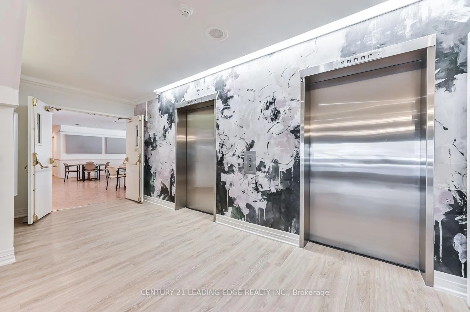 Photo 7 of Unit 232, 100 Anna Russell Way, Markham, Unionville — HOMEH