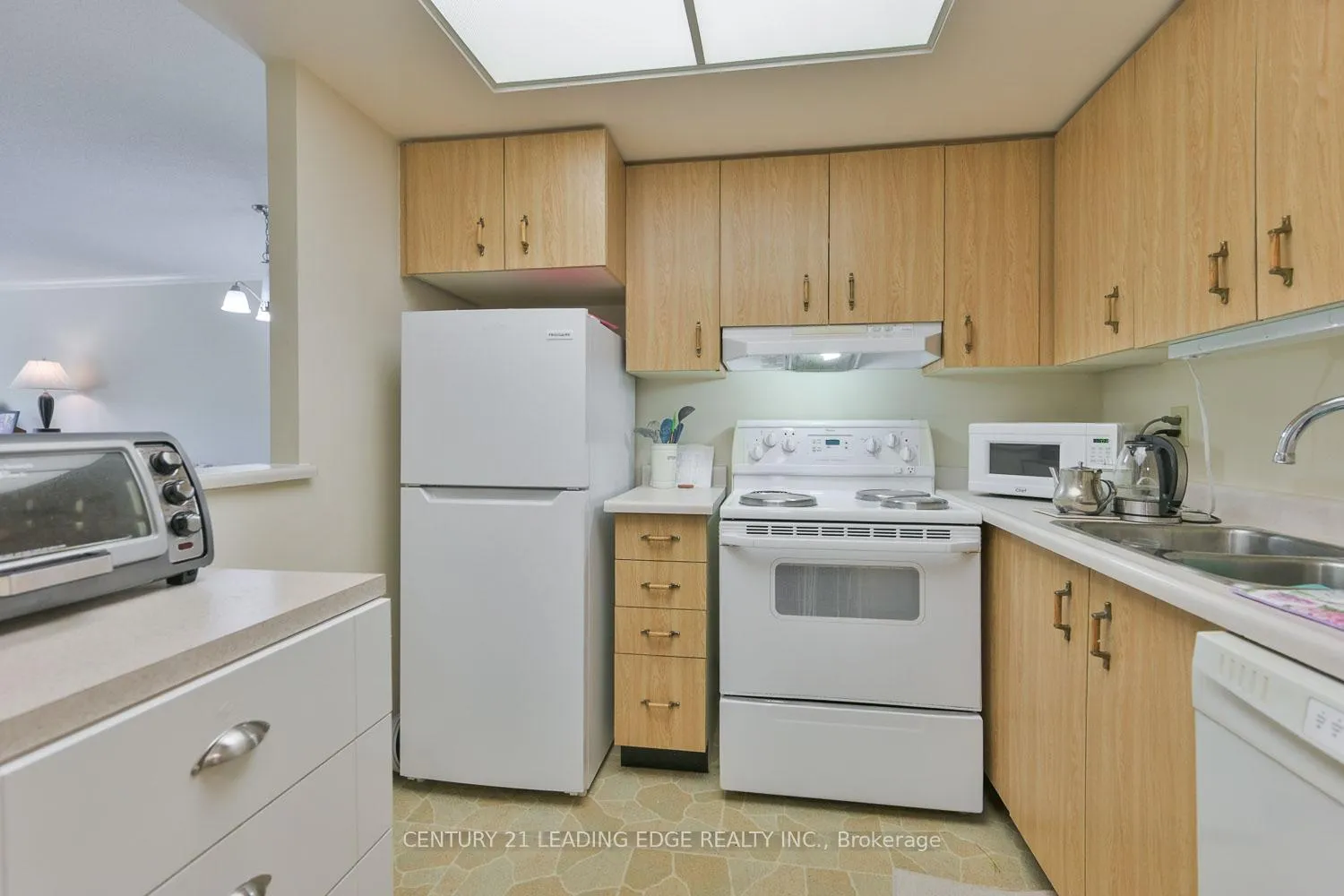 Photo 16 of Unit 232, 100 Anna Russell Way, Markham, Unionville — HOMEH