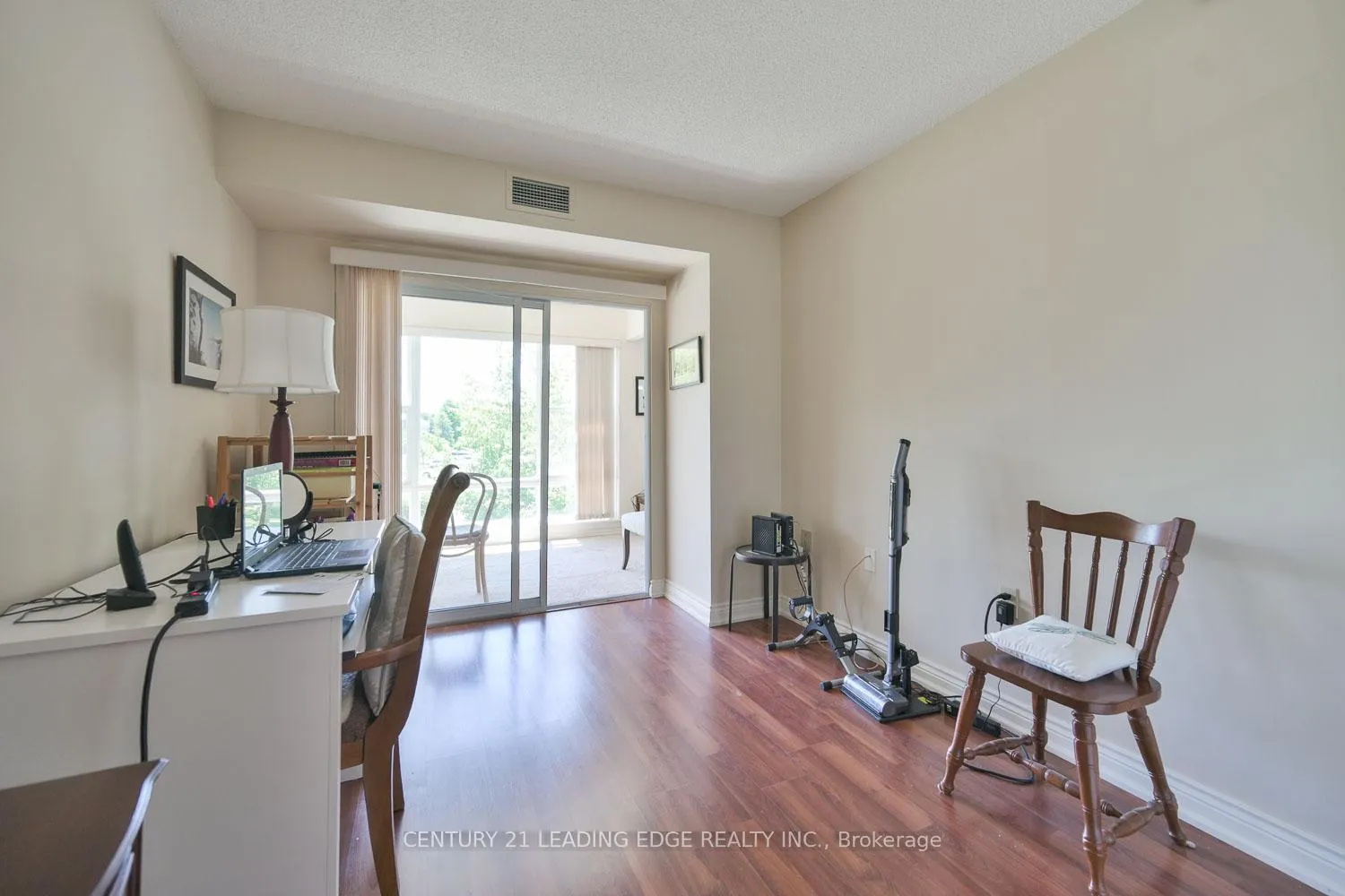 Photo 22 of Unit 232, 100 Anna Russell Way, Markham, Unionville — HOMEH