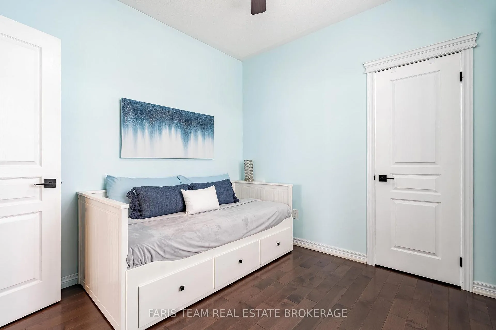 Photo 16 of 9 Broadpoint Street, Wasaga Beach — HOMEH