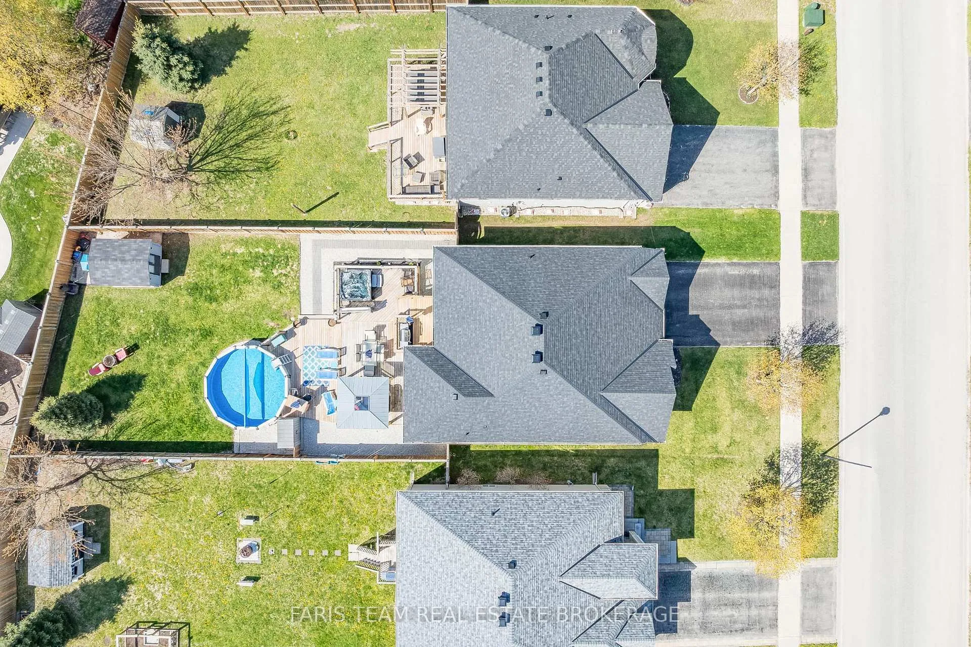 Photo 36 of 9 Broadpoint Street, Wasaga Beach — HOMEH