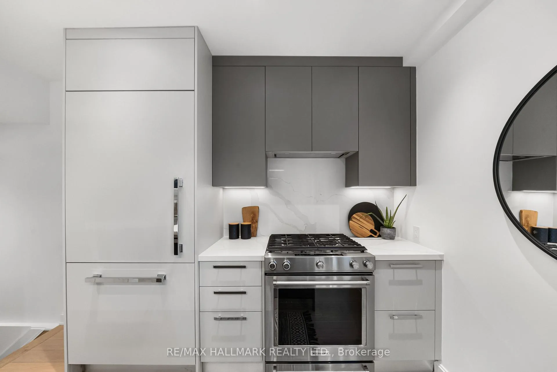 Photo 15 of 218 Woburn Avenue, Toronto, Lawrence Park North — HOMEH
