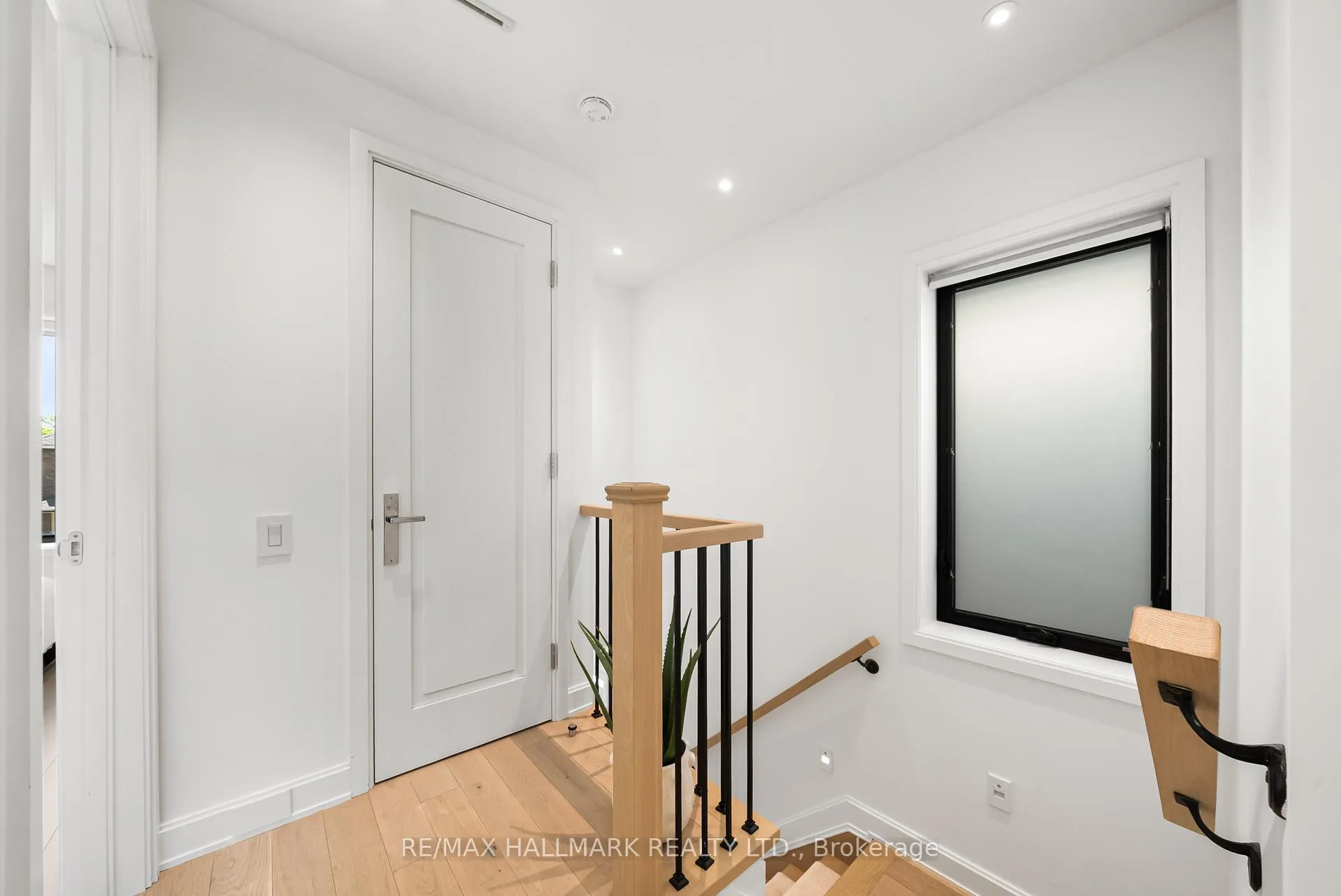Photo 19 of 218 Woburn Avenue, Toronto, Lawrence Park North — HOMEH