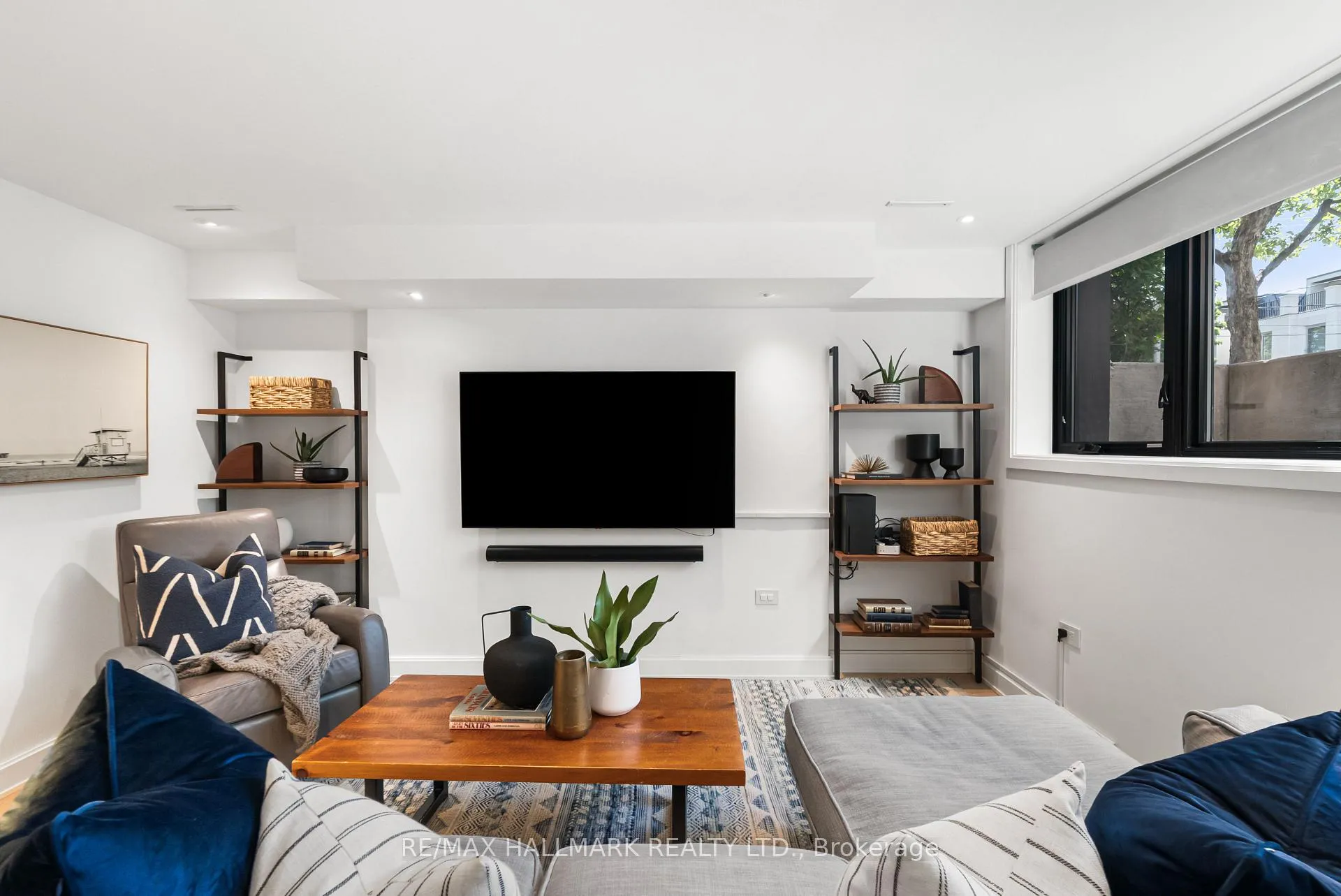Photo 32 of 218 Woburn Avenue, Toronto, Lawrence Park North — HOMEH