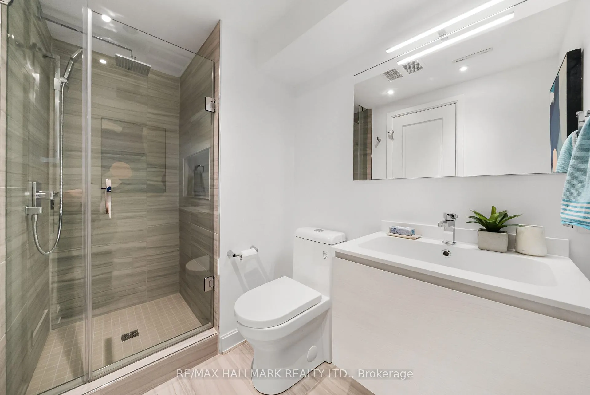 Photo 35 of 218 Woburn Avenue, Toronto, Lawrence Park North — HOMEH