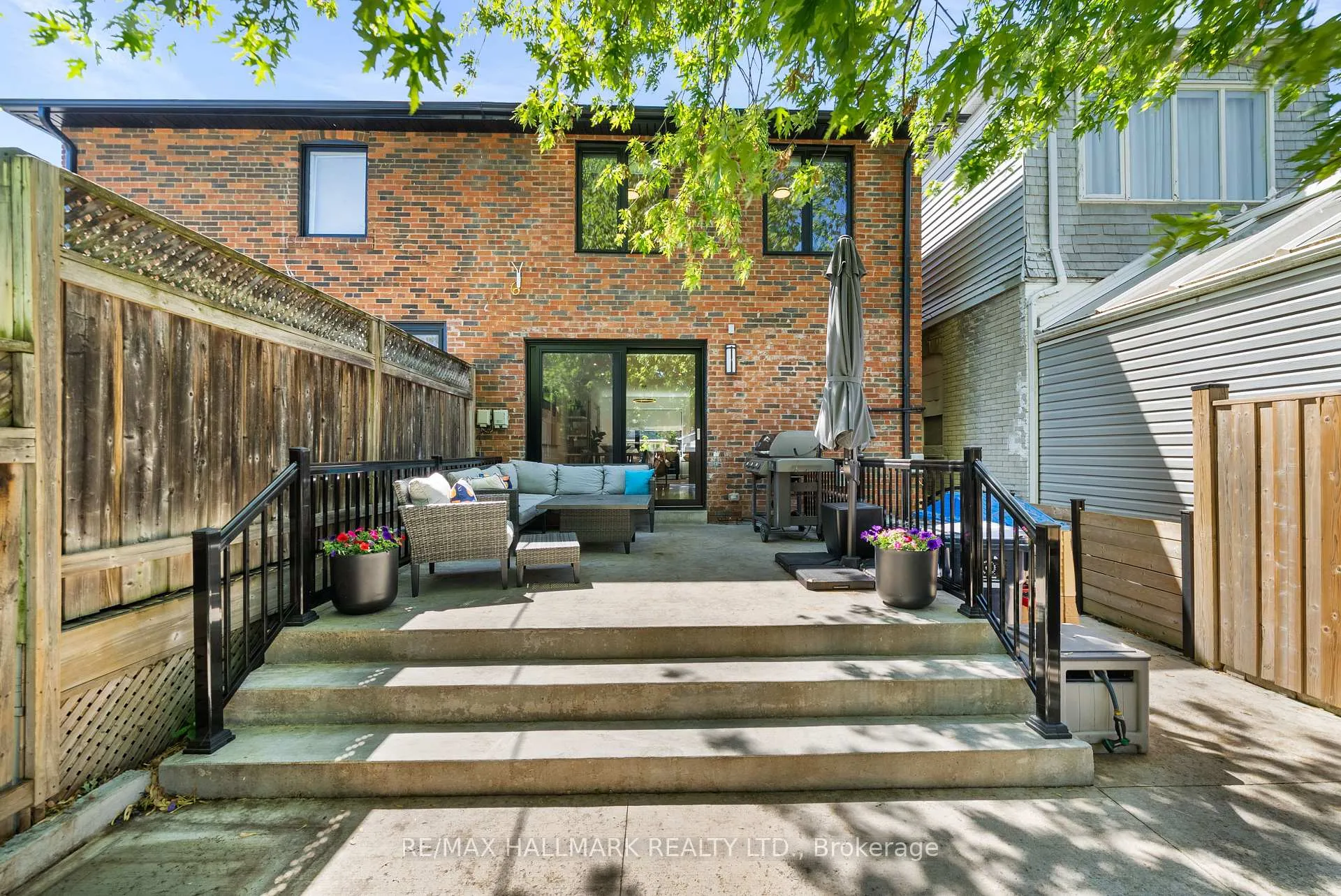 Photo 37 of 218 Woburn Avenue, Toronto, Lawrence Park North — HOMEH