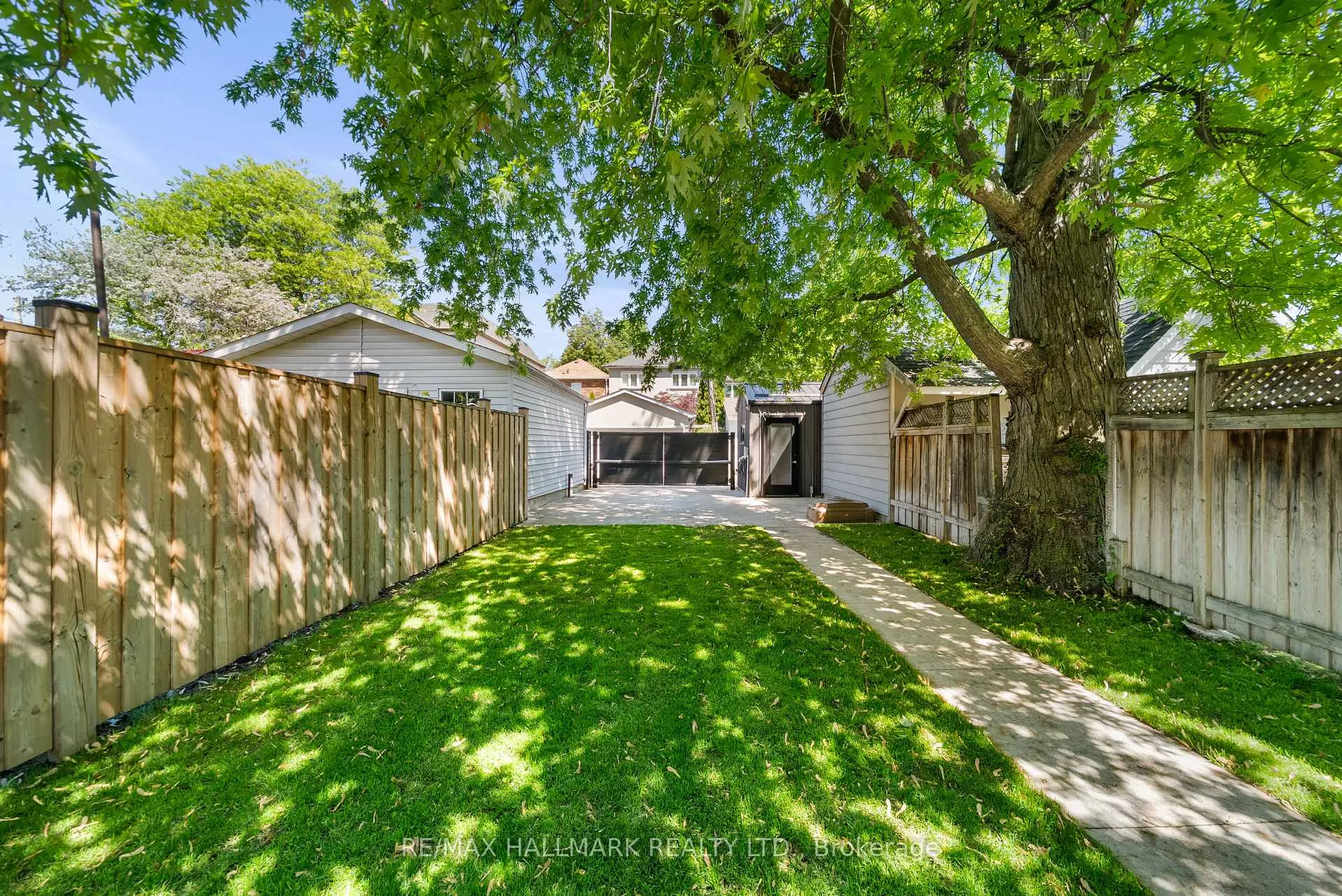 Photo 41 of 218 Woburn Avenue, Toronto, Lawrence Park North — HOMEH