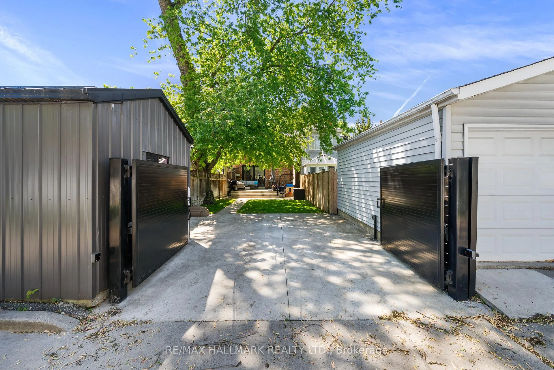 Photo 42 of 218 Woburn Avenue, Toronto, Lawrence Park North — HOMEH