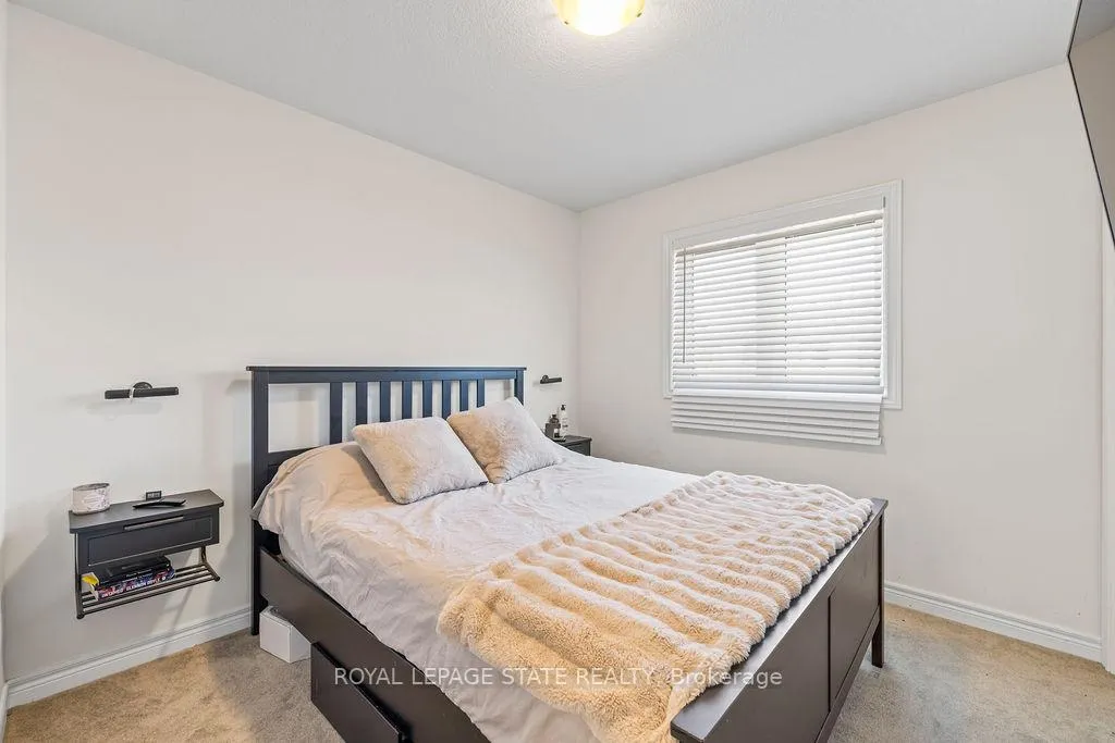 Photo 19 of 40 Radison Lane, Hamilton, McQuesten — HOMEH