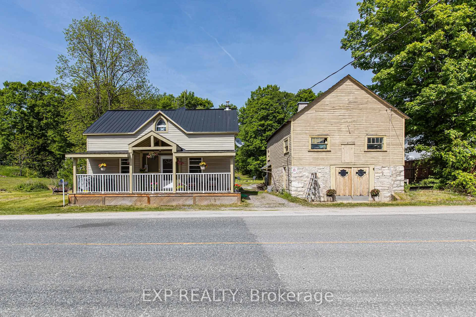 Front of 1138 Dalhousie Concsn 3 Road