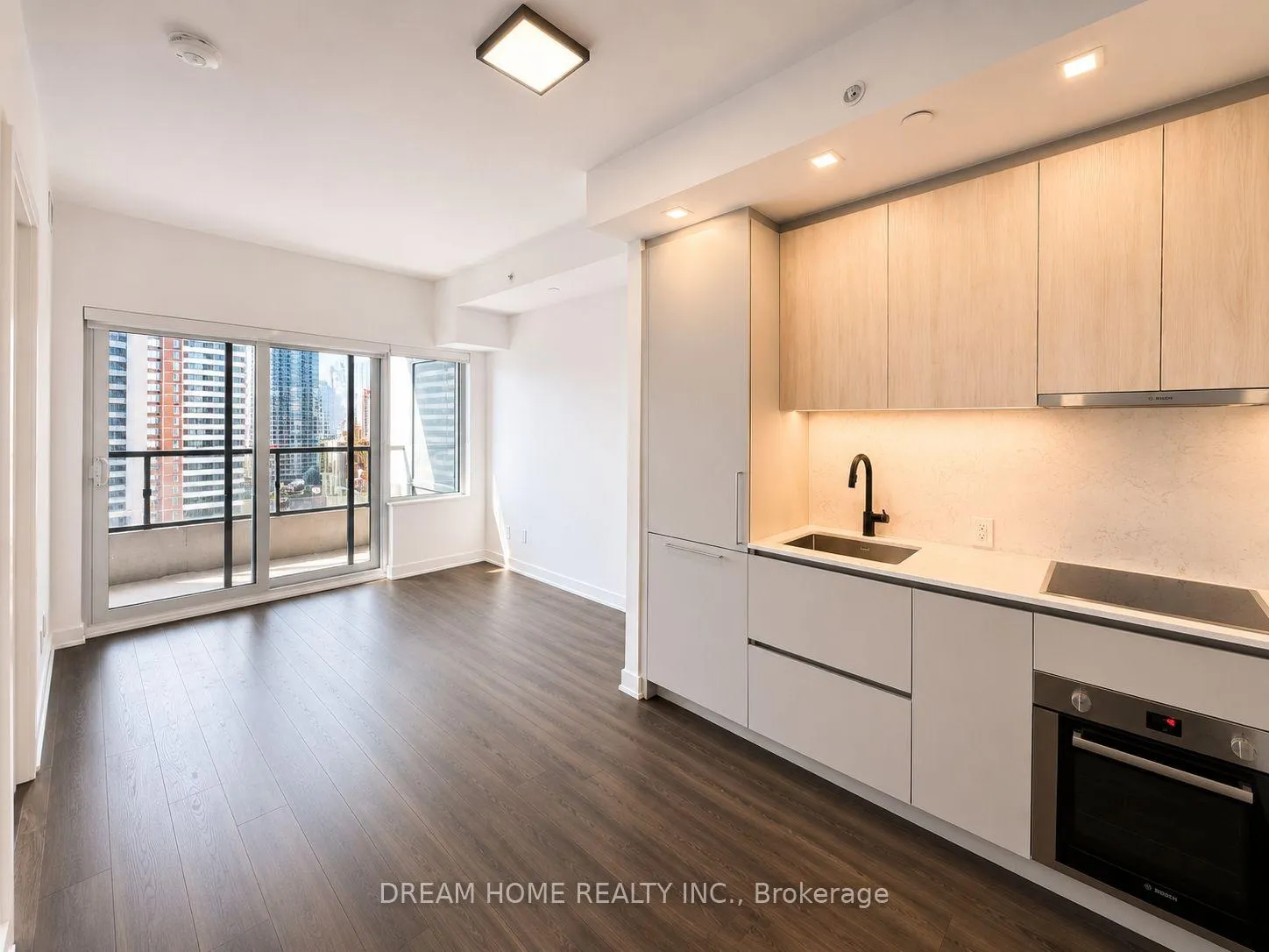 Photo 5 of Unit 1701, 609 Sherbourne Street, Toronto, North St. James Town — HOMEH