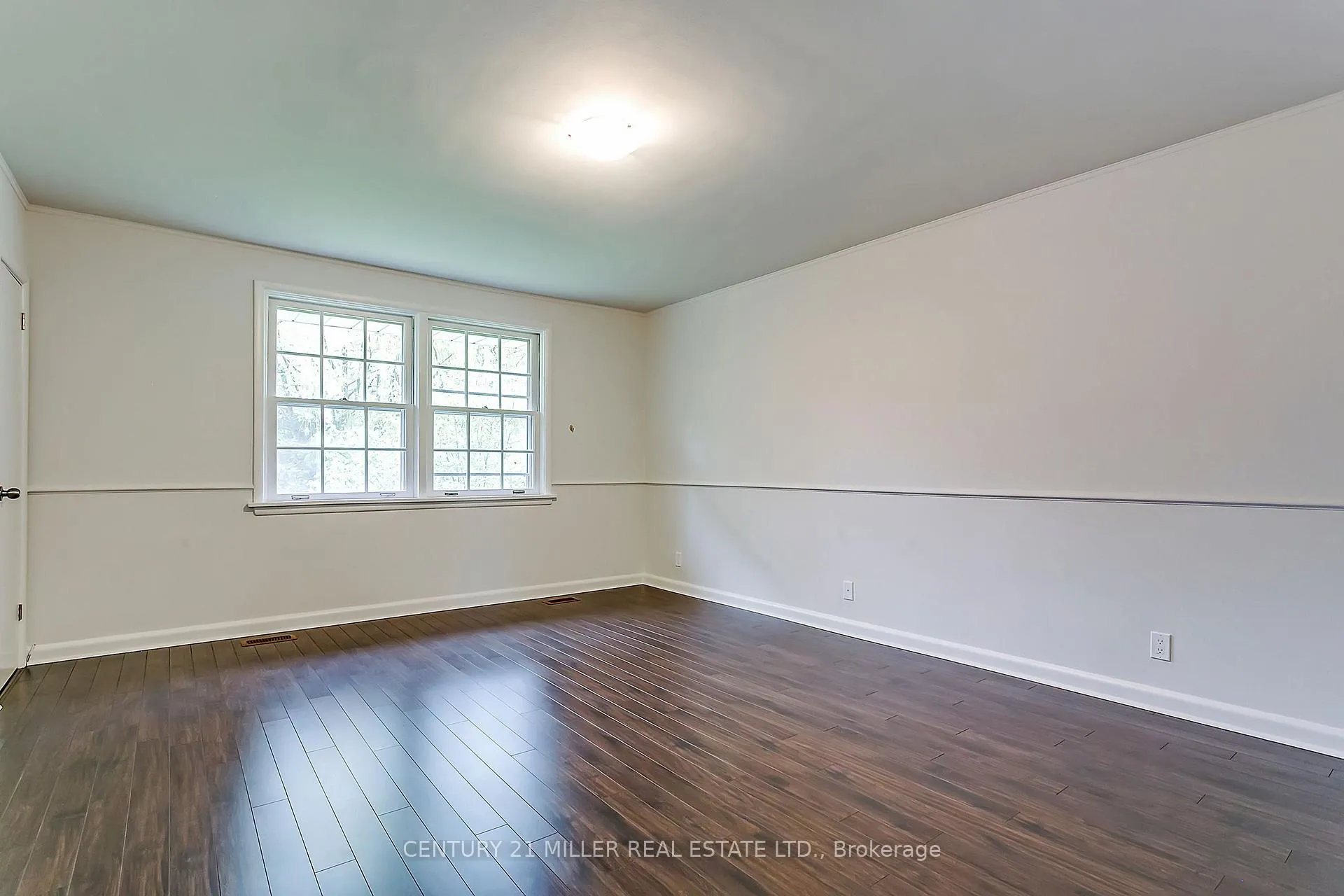 Photo 14 of 91 Ennisclare Drive E, Oakville, Morrison — HOMEH
