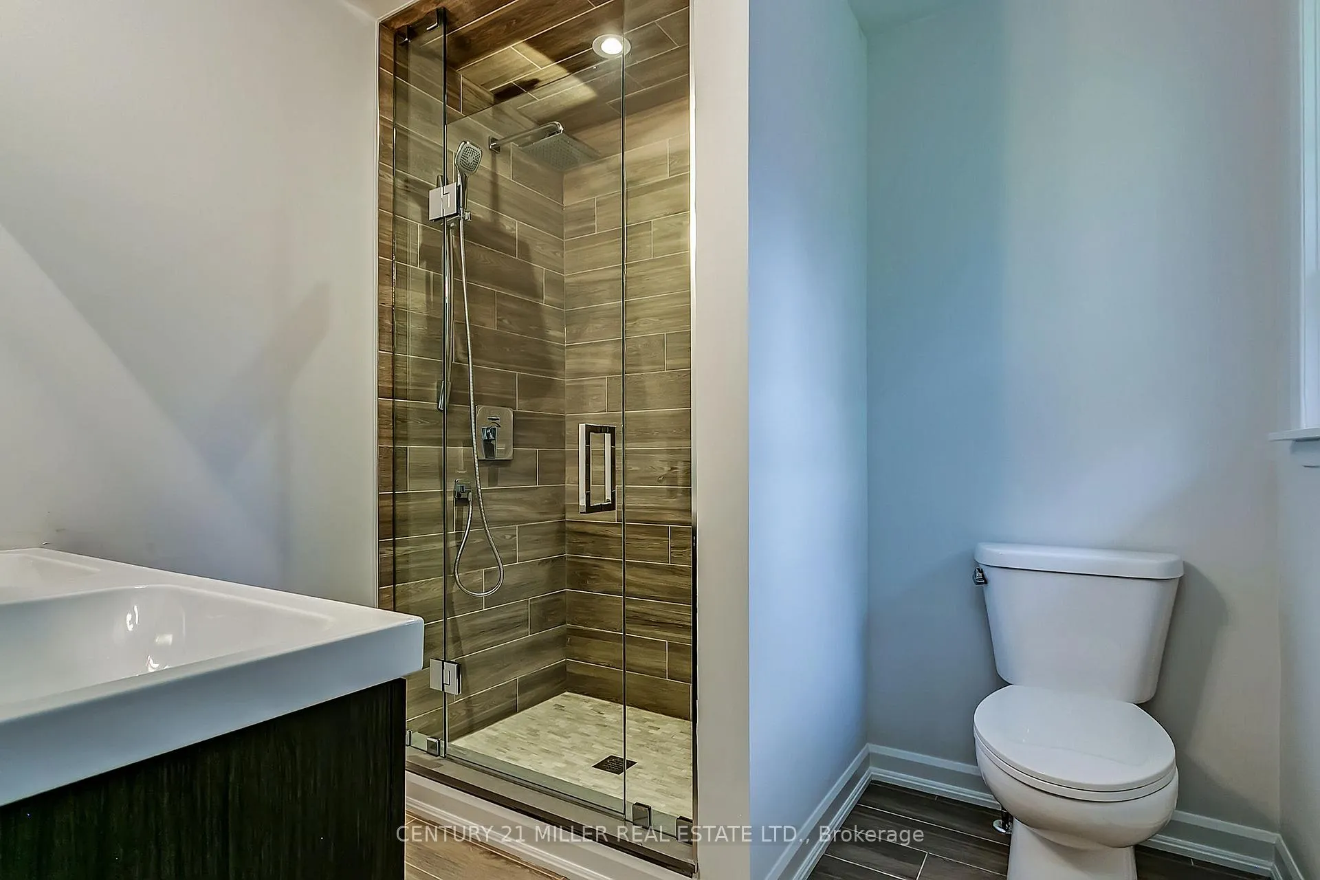 Photo 15 of 91 Ennisclare Drive E, Oakville, Morrison — HOMEH