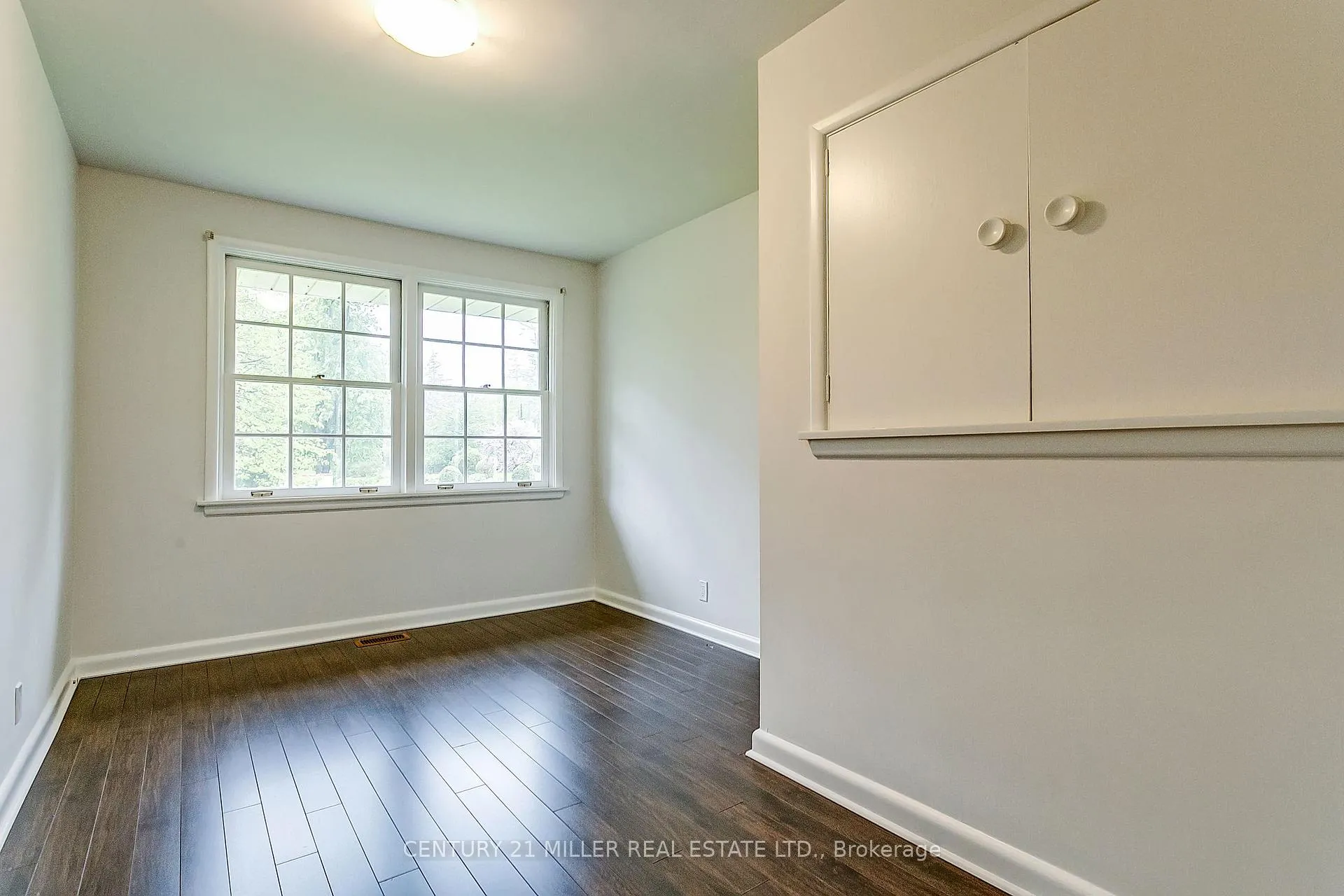Photo 17 of 91 Ennisclare Drive E, Oakville, Morrison — HOMEH