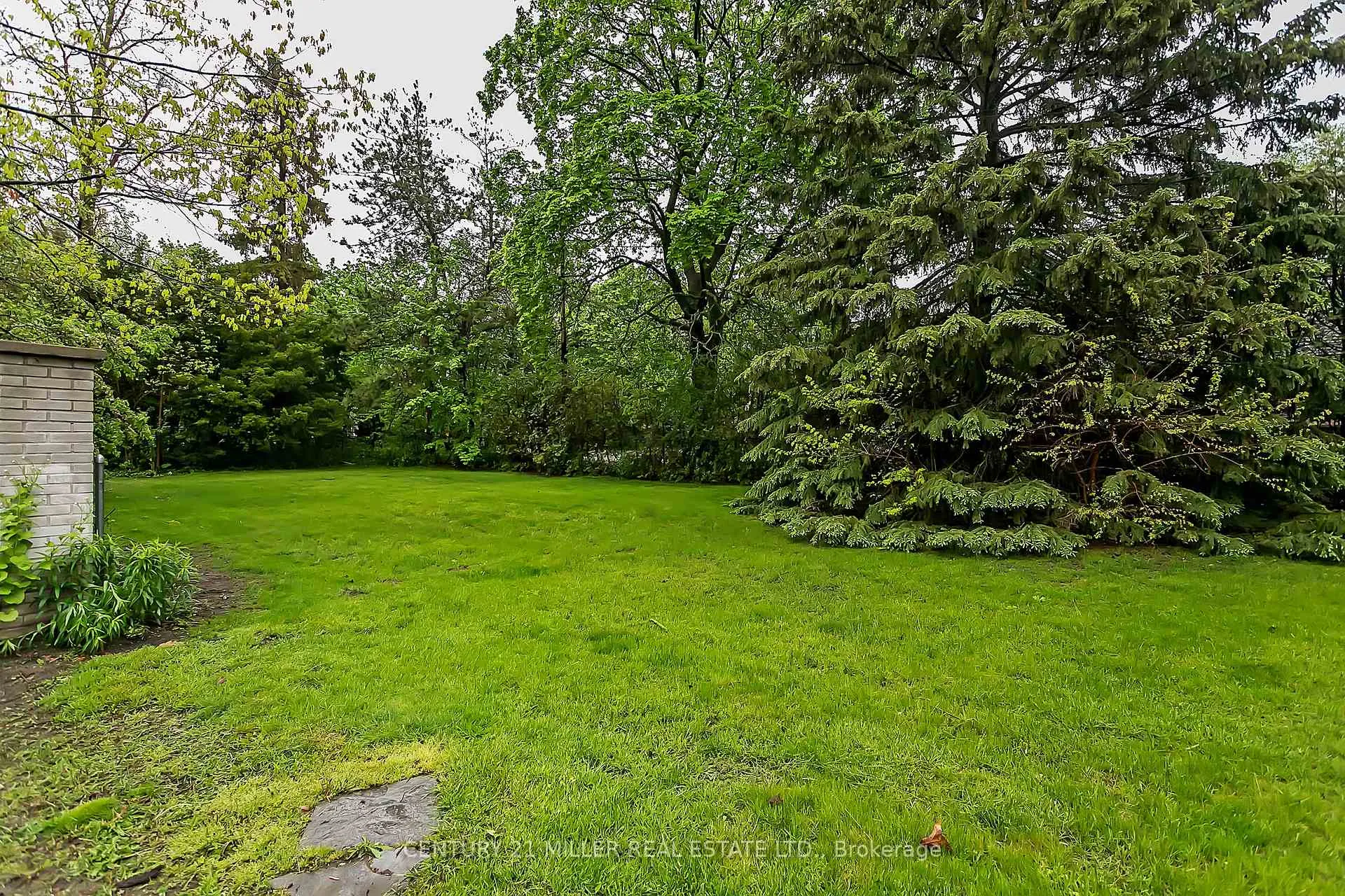 Photo 25 of 91 Ennisclare Drive E, Oakville, Morrison — HOMEH