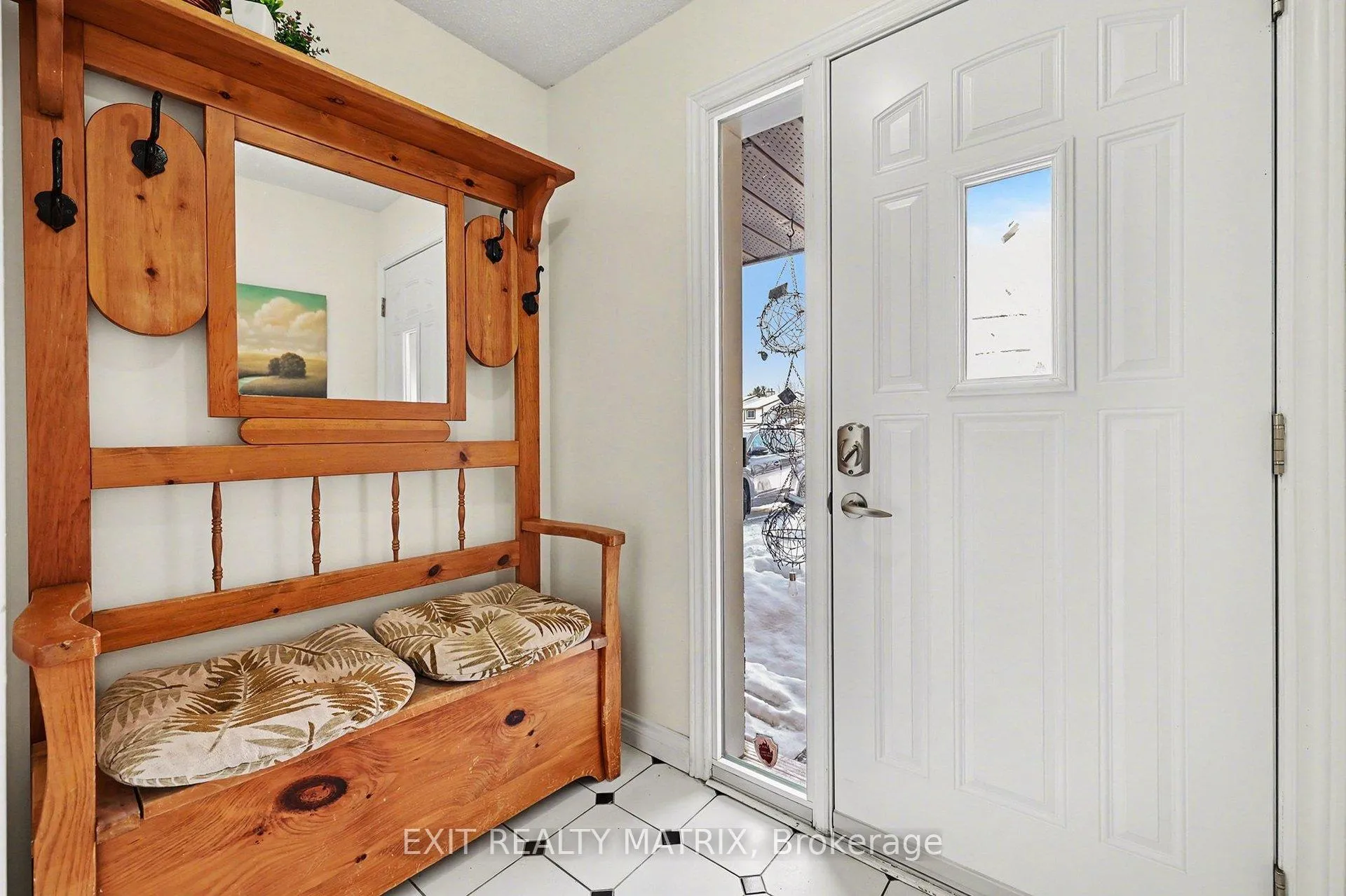 Photo 3 of 112 Castlefrank Road, Ottawa, Kanata - Glencairn/Hazeldean — HOMEH