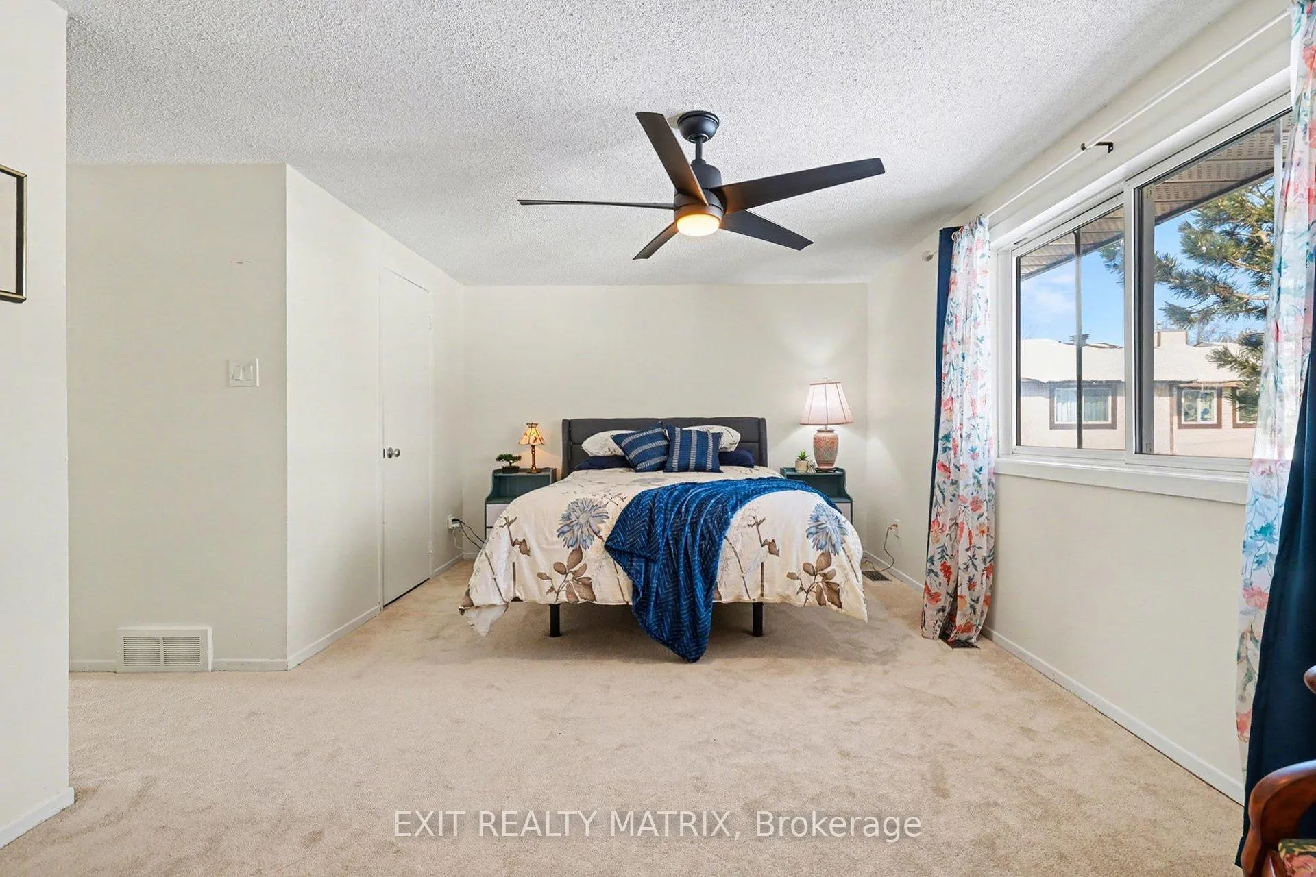 Photo 15 of 112 Castlefrank Road, Ottawa, Kanata - Glencairn/Hazeldean — HOMEH