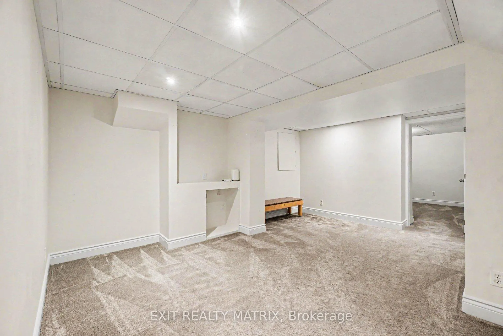 Photo 34 of 112 Castlefrank Road, Ottawa, Kanata - Glencairn/Hazeldean — HOMEH