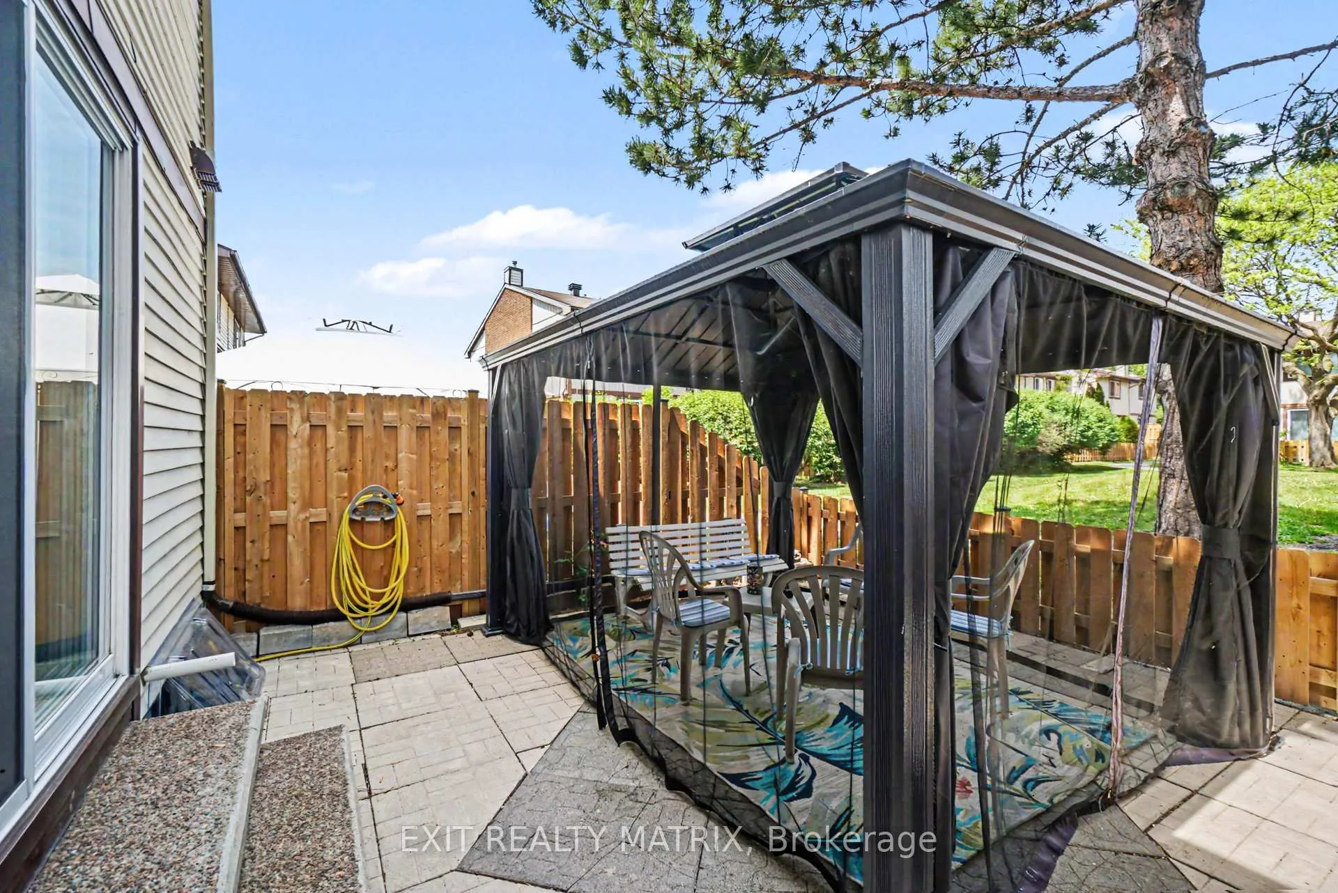 Photo 25 of 112 Castlefrank Road, Ottawa, Kanata - Glencairn/Hazeldean — HOMEH