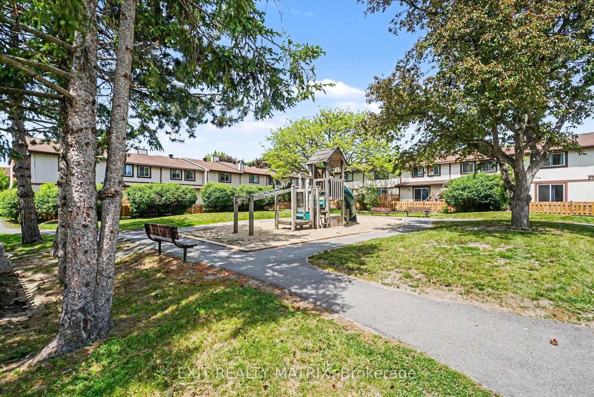 Photo 26 of 112 Castlefrank Road, Ottawa, Kanata - Glencairn/Hazeldean — HOMEH