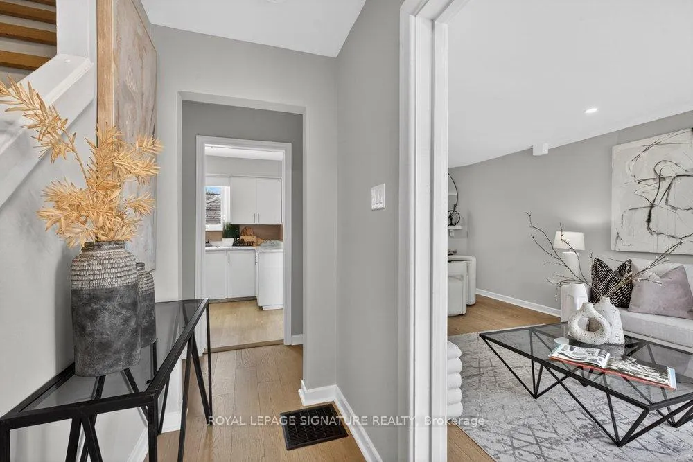 Photo 3 of 3244 St Clair Avenue E, Scarborough, Clairlea-Birchmount — HOMEH