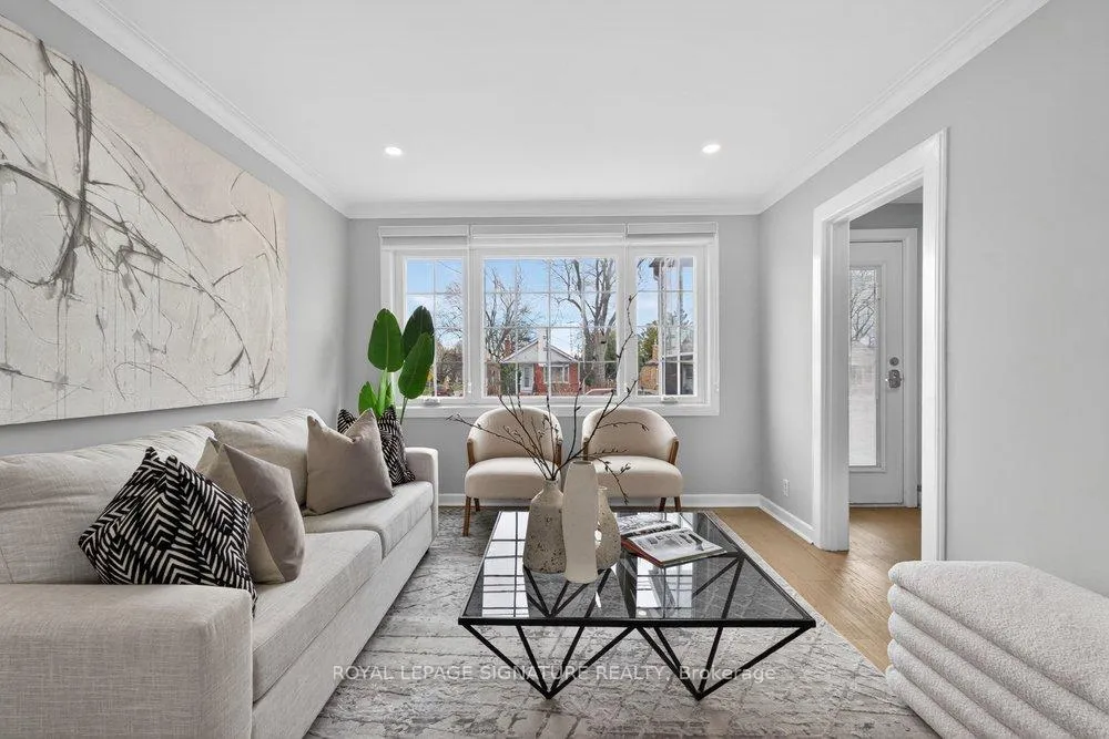 Photo 4 of 3244 St Clair Avenue E, Scarborough, Clairlea-Birchmount — HOMEH