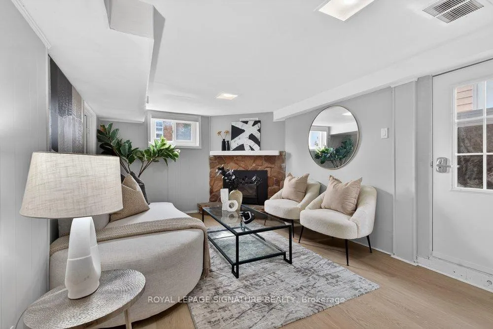 Photo 35 of 3244 St Clair Avenue E, Scarborough, Clairlea-Birchmount — HOMEH