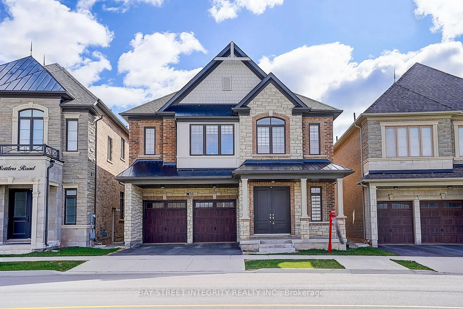 Photo 1 of 38 Settlers Road E, Oakville, Glenorchy — HOMEH