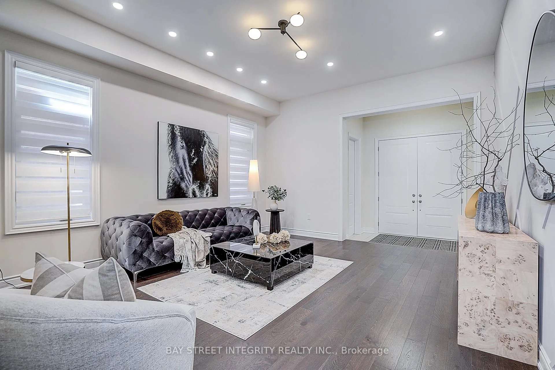 Photo 2 of 38 Settlers Road E, Oakville, Glenorchy — HOMEH