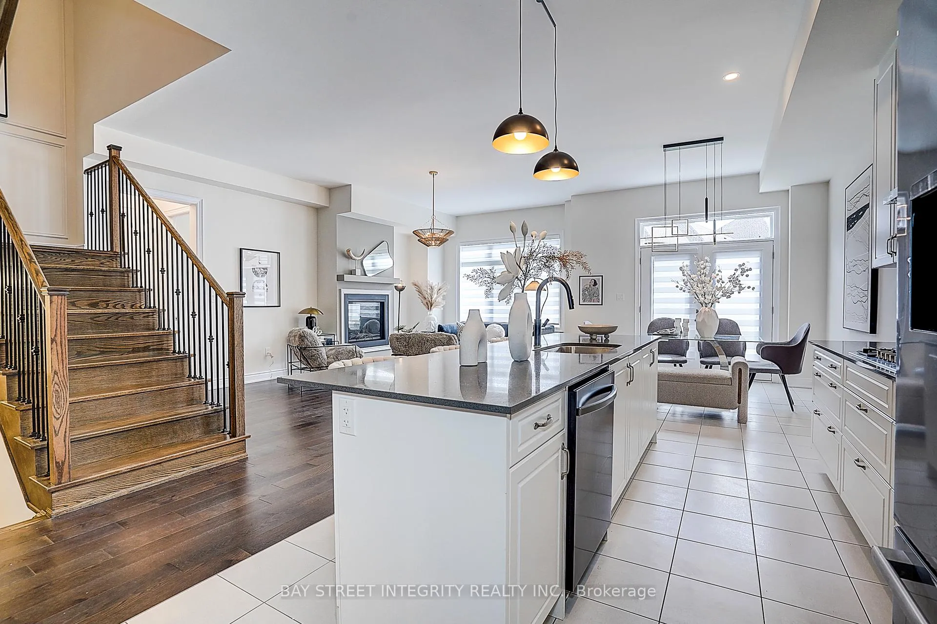 Photo 6 of 38 Settlers Road E, Oakville, Glenorchy — HOMEH