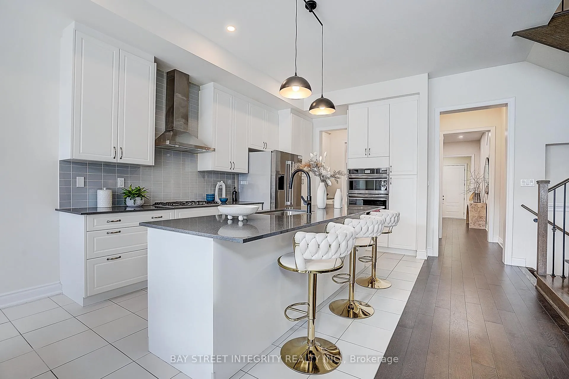 Photo 8 of 38 Settlers Road E, Oakville, Glenorchy — HOMEH