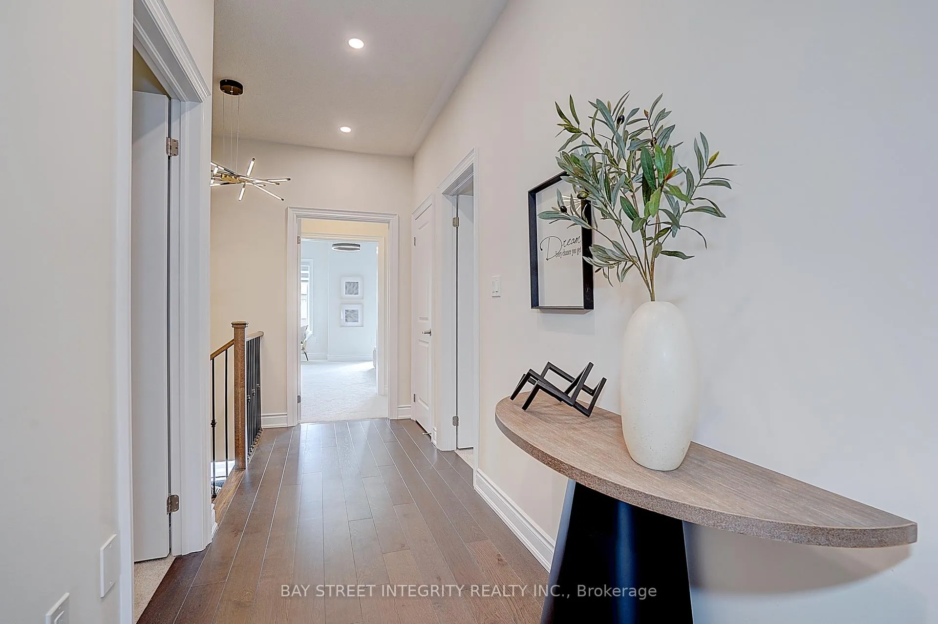 Photo 29 of 38 Settlers Road E, Oakville, Glenorchy — HOMEH