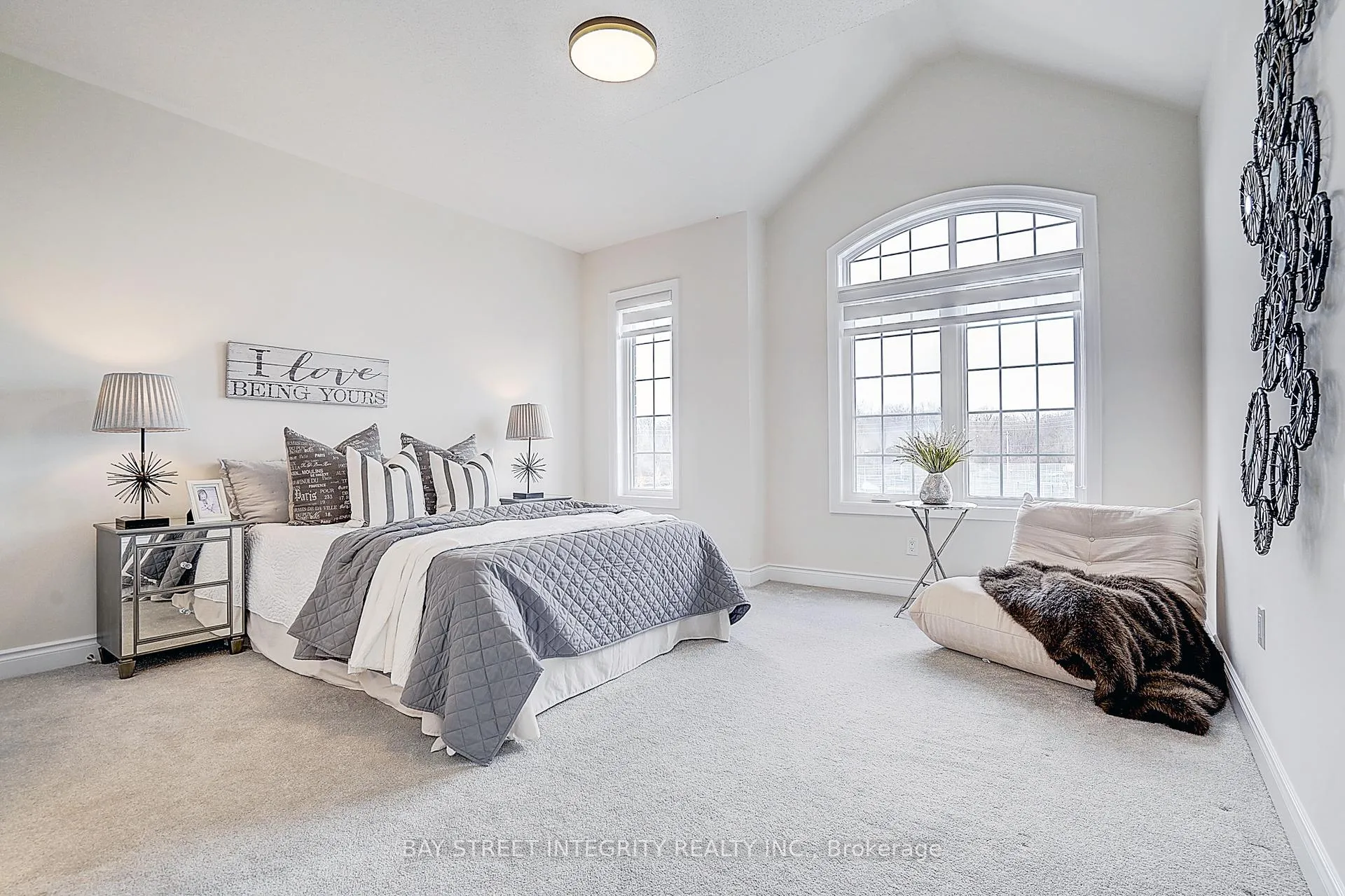 Photo 31 of 38 Settlers Road E, Oakville, Glenorchy — HOMEH