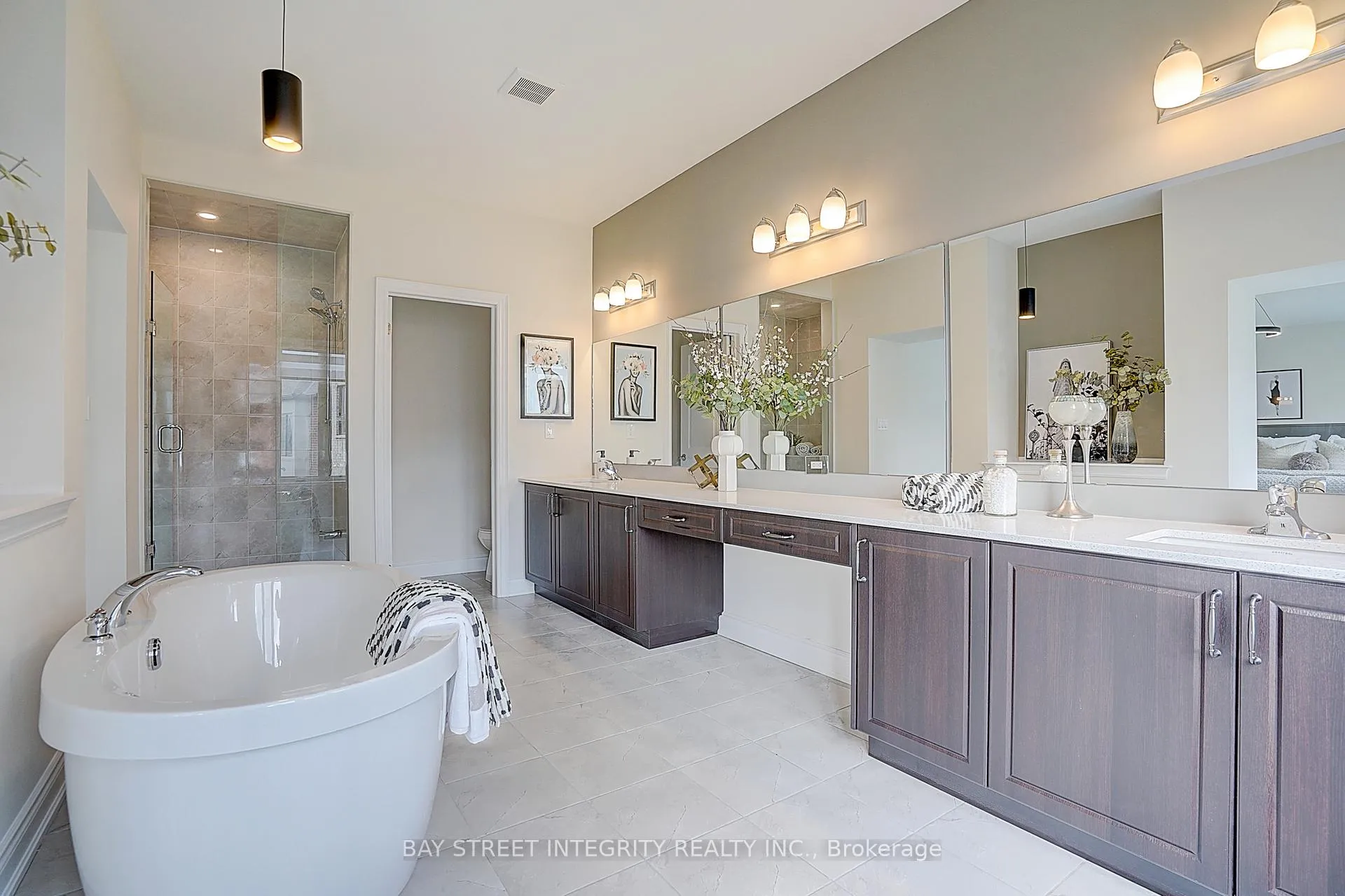 Photo 39 of 38 Settlers Road E, Oakville, Glenorchy — HOMEH