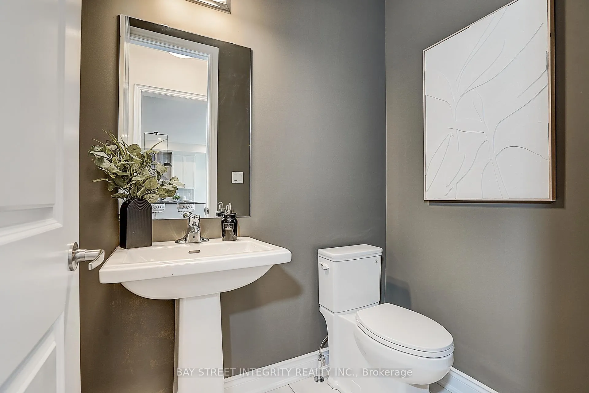 Photo 45 of 38 Settlers Road E, Oakville, Glenorchy — HOMEH