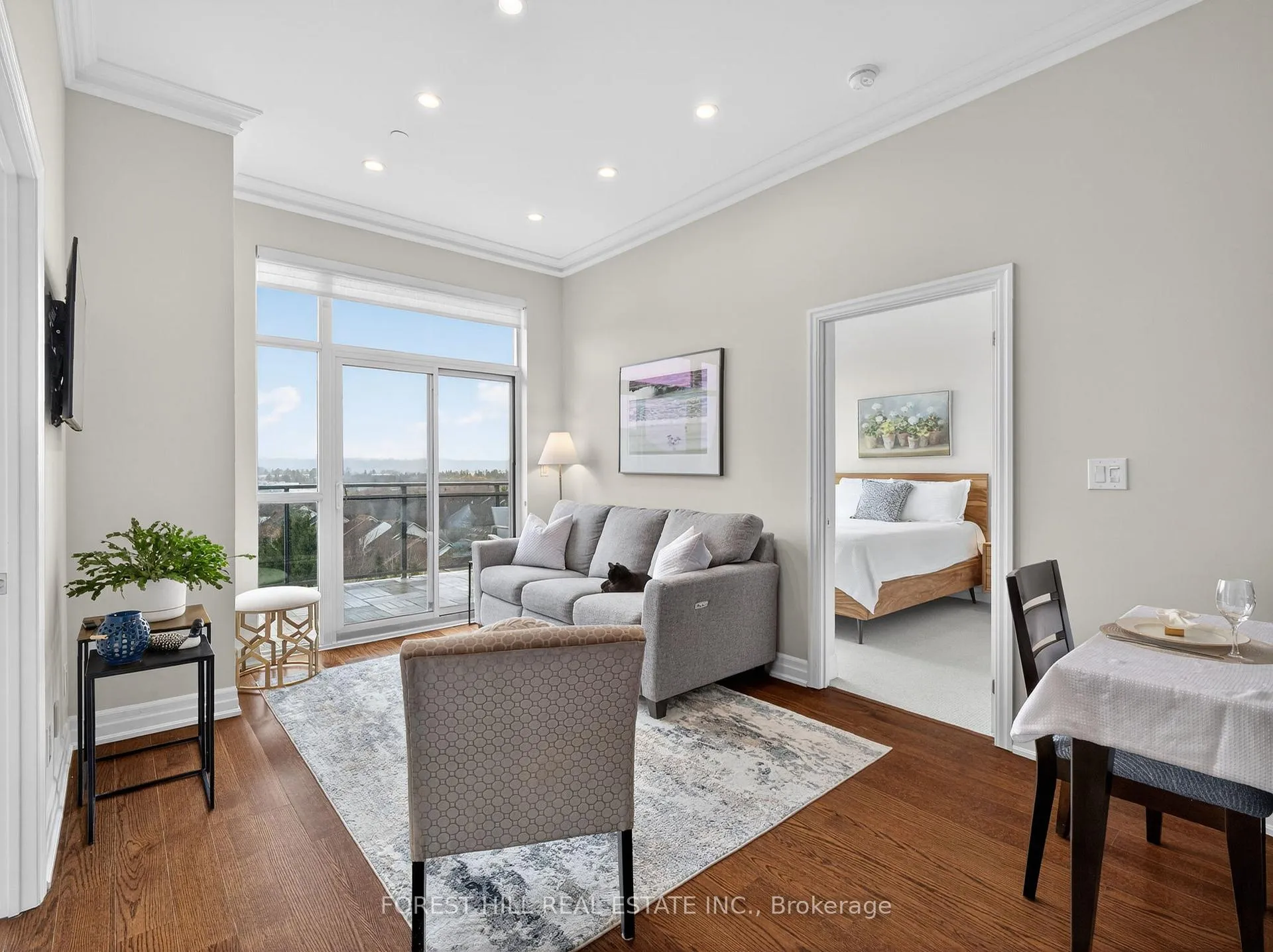 Photo 2 of Unit 609, 111 Civic Square Gate, Aurora, Bayview Wellington — HOMEH