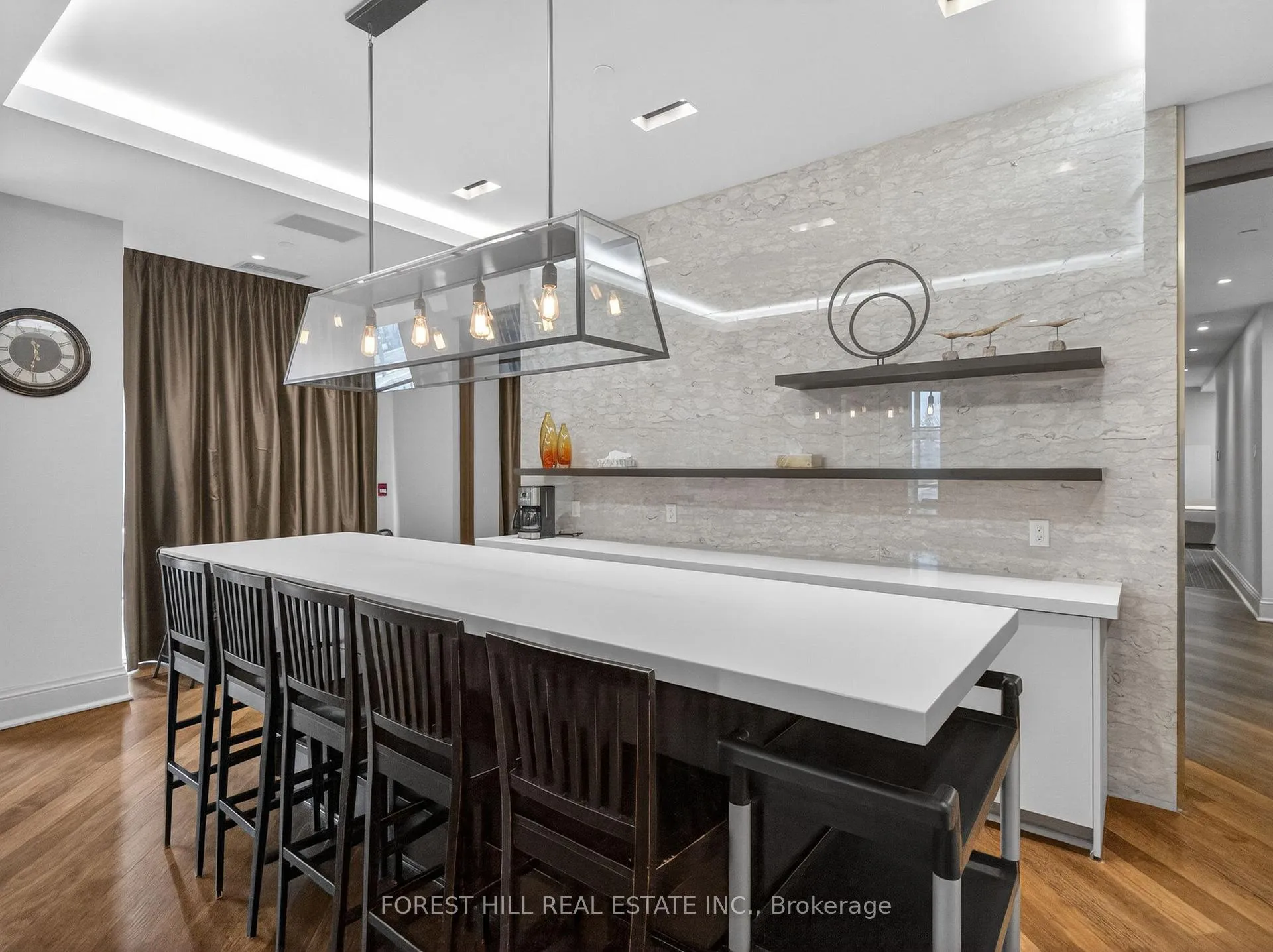 Photo 23 of Unit 609, 111 Civic Square Gate, Aurora, Bayview Wellington — HOMEH