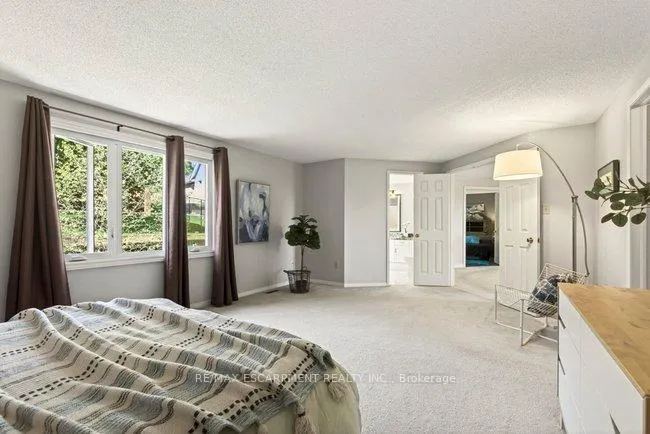 Photo 17 of 38 Sundrop Court, Hamilton, Iroquoia Heights — HOMEH