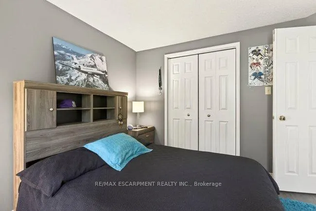 Photo 22 of 38 Sundrop Court, Hamilton, Iroquoia Heights — HOMEH