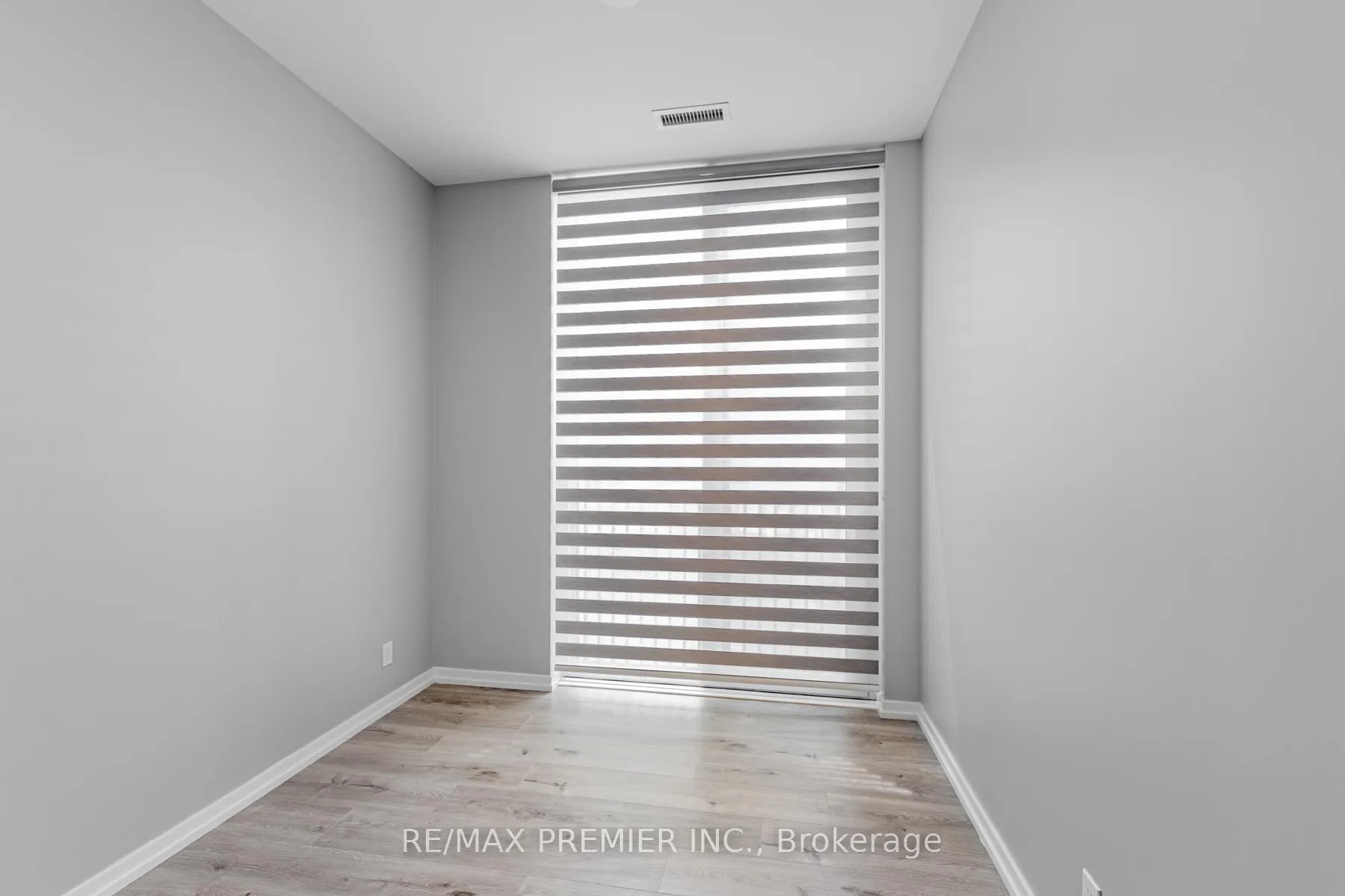 Photo 10 of Unit 207, 1000 Portage Parkway, Vaughan, Vaughan Corporate Centre — HOMEH