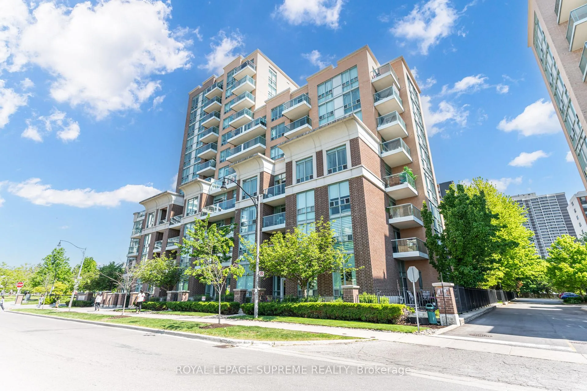 Photo 1 of Unit 610, 11 Michael Power Place, Etobicoke, Islington-City Centre West — HOMEH