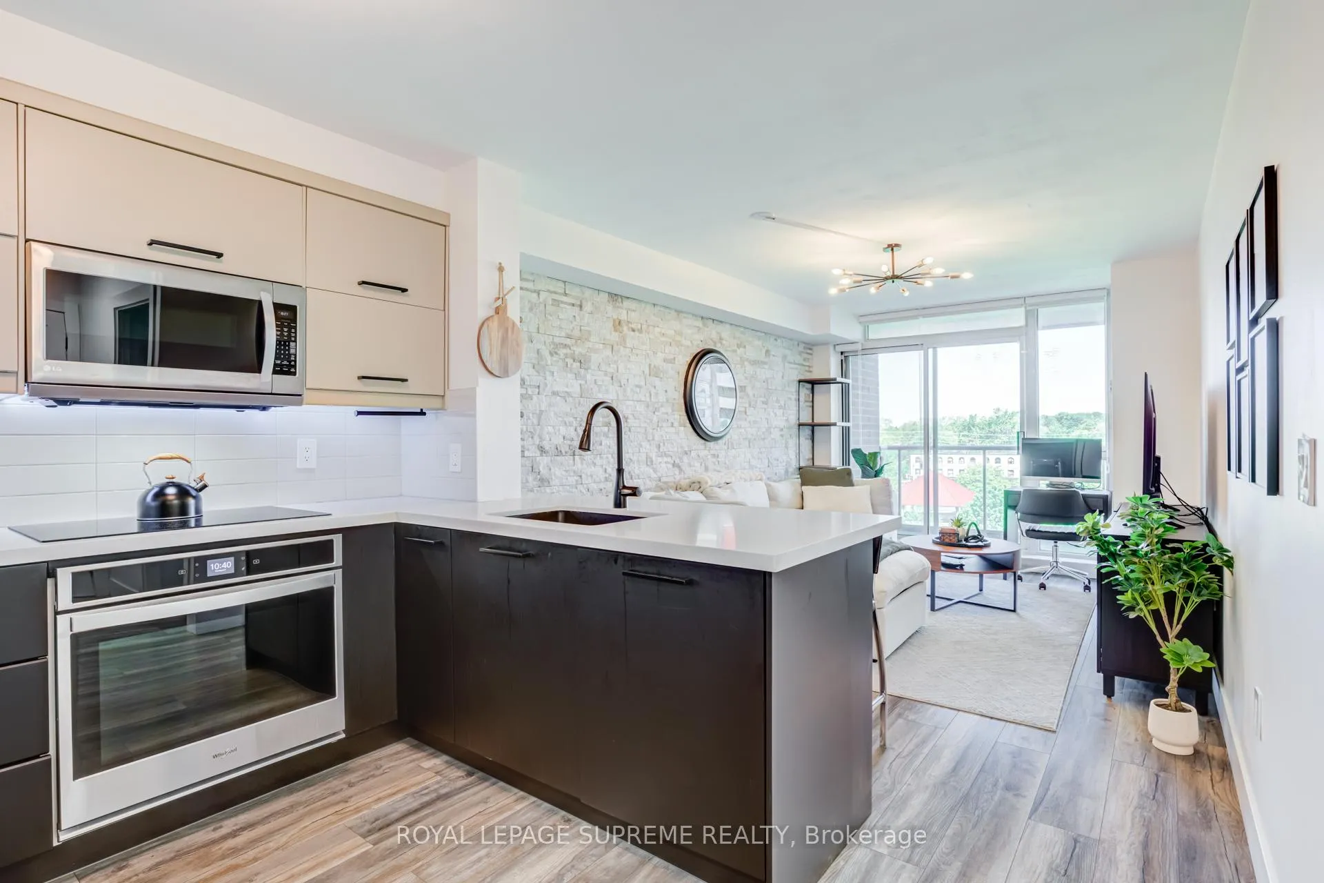 Photo 5 of Unit 610, 11 Michael Power Place, Etobicoke, Islington-City Centre West — HOMEH