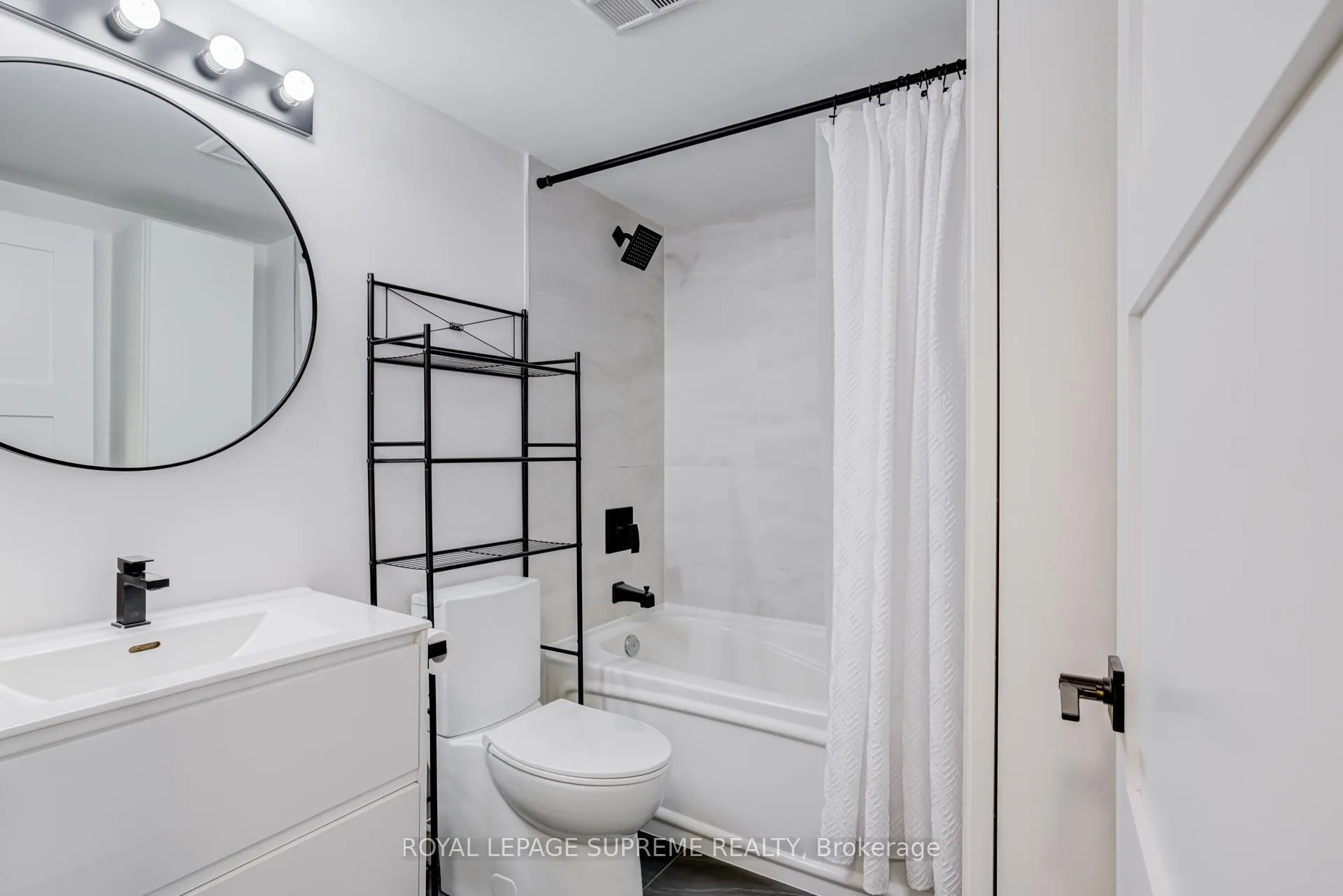 Photo 14 of Unit 610, 11 Michael Power Place, Etobicoke, Islington-City Centre West — HOMEH