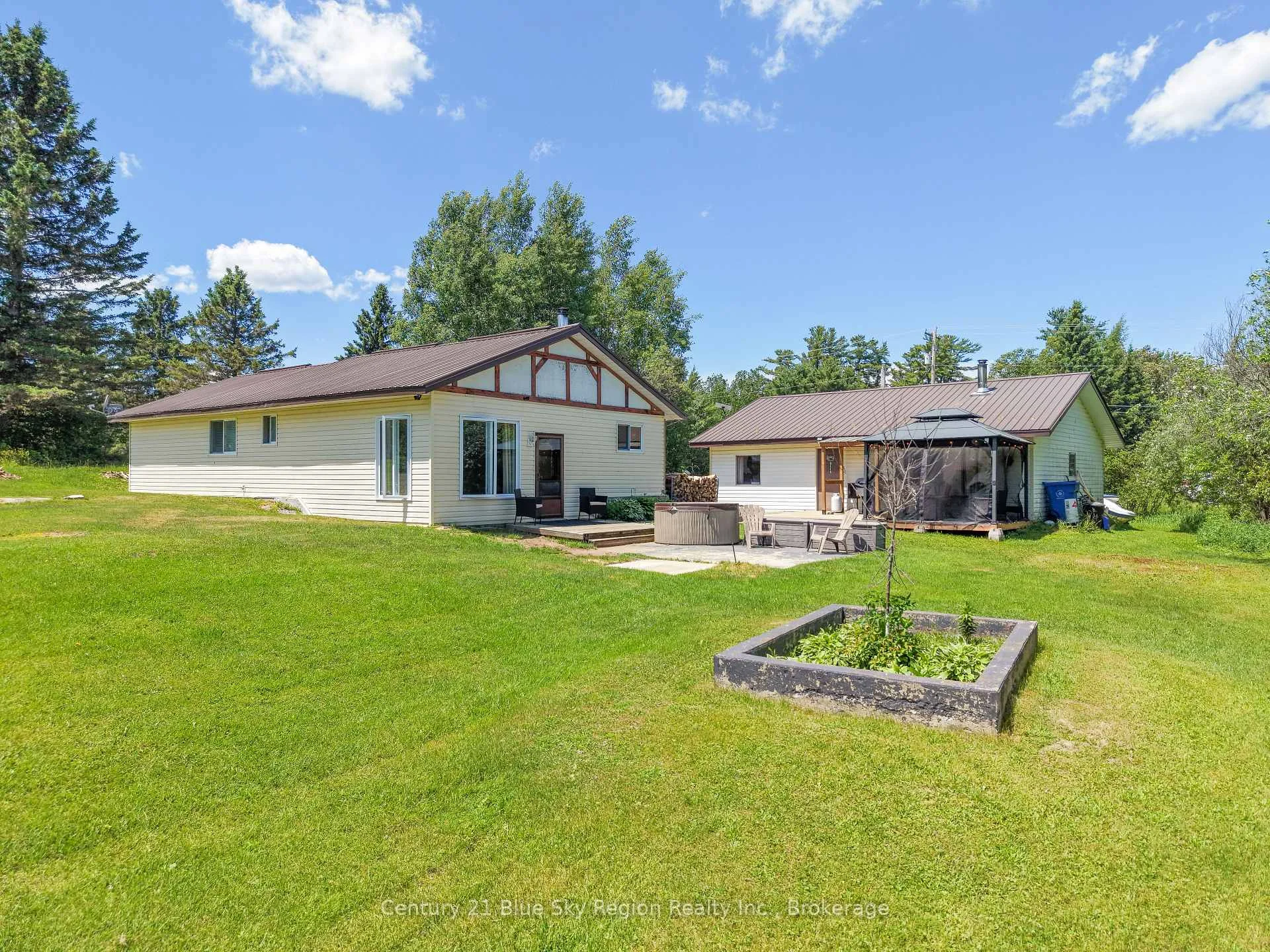 Photo 3 of 747 Derland Road, East Ferris — HOMEH