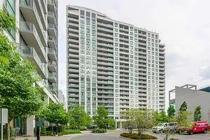 Front of Unit 1701, 335 Rathburn Road W