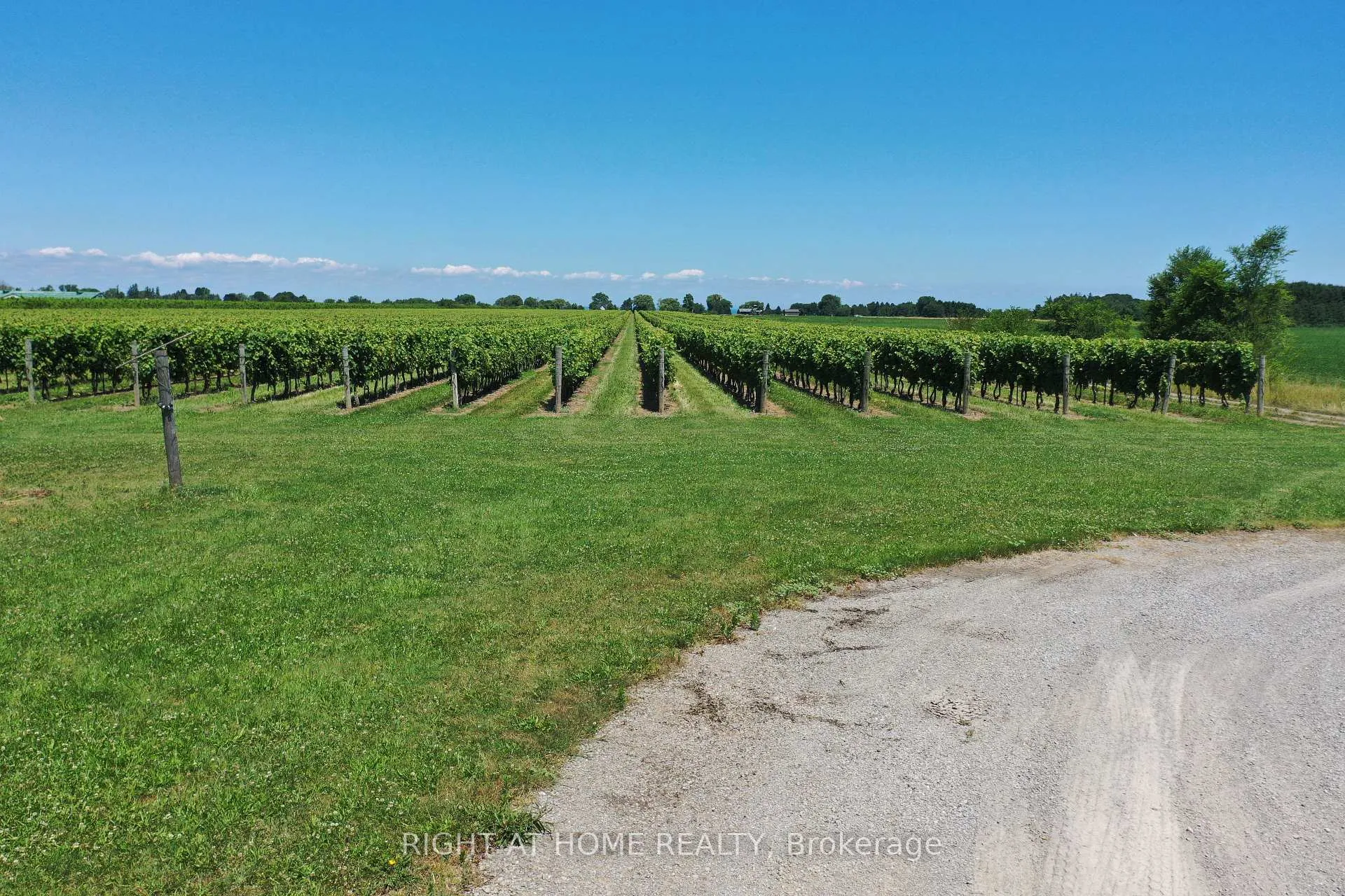 Photo 17 of 3705 North Service Road, Lincoln, Lincoln-Jordan/Vineland — HOMEH