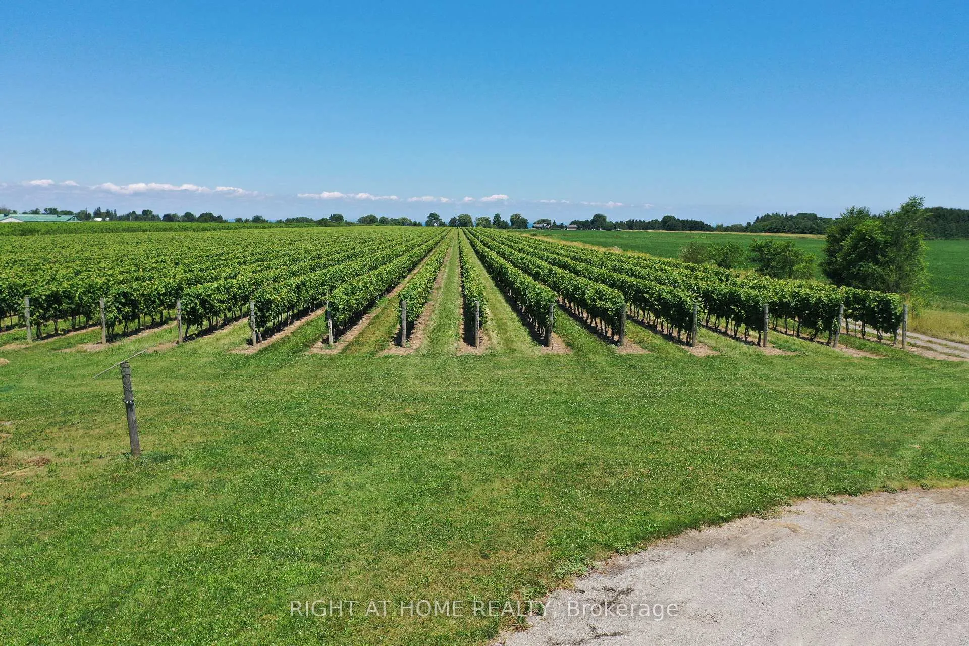 Photo 22 of 3705 North Service Road, Lincoln, Lincoln-Jordan/Vineland — HOMEH