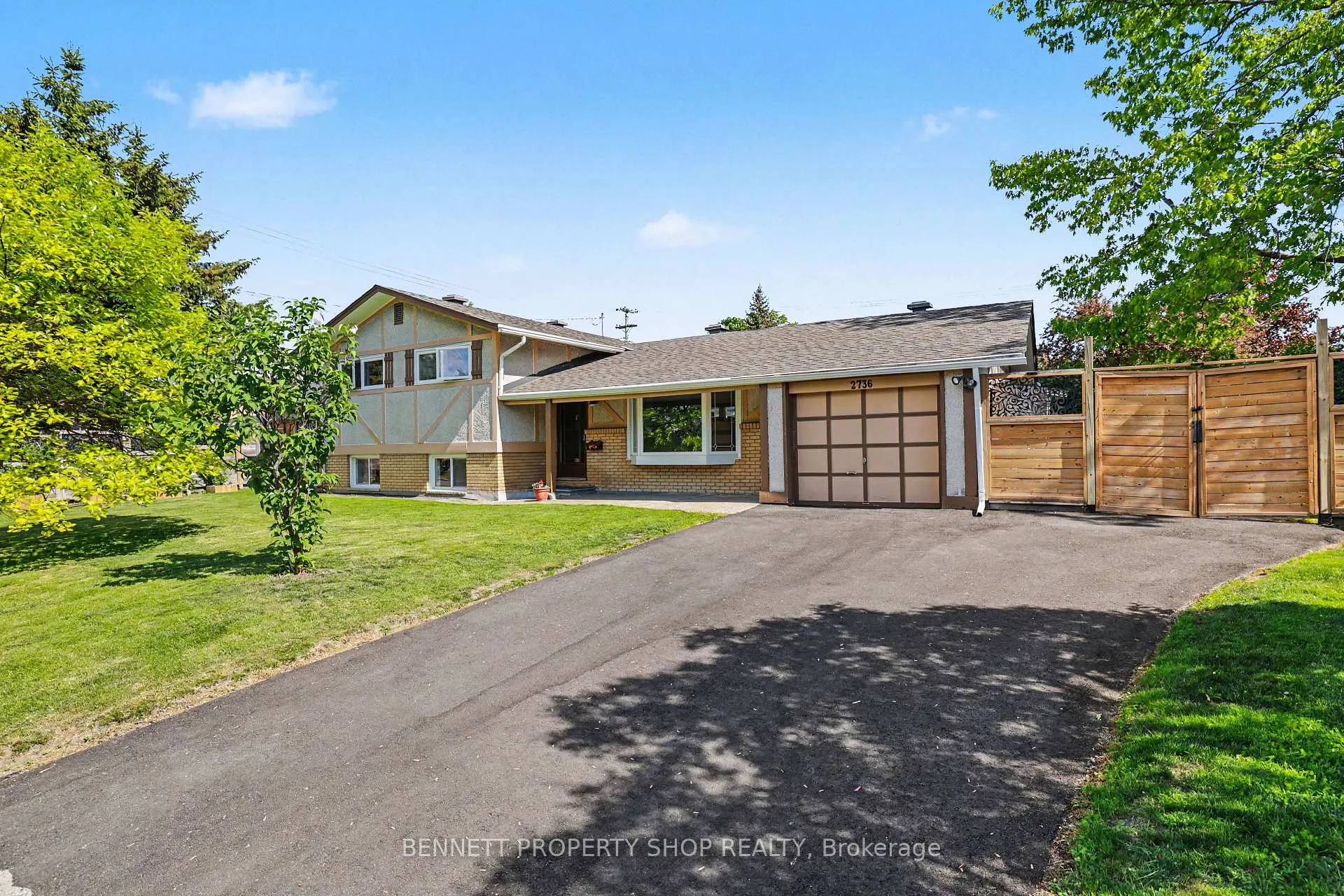 Photo 1 of 2736 Stone Crescent, Ottawa, Redwood Park — HOMEH