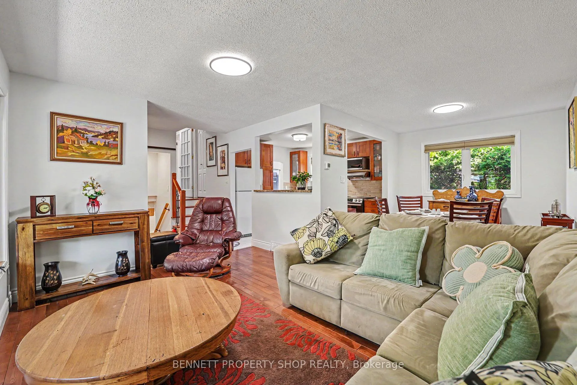 Photo 9 of 2736 Stone Crescent, Ottawa, Redwood Park — HOMEH