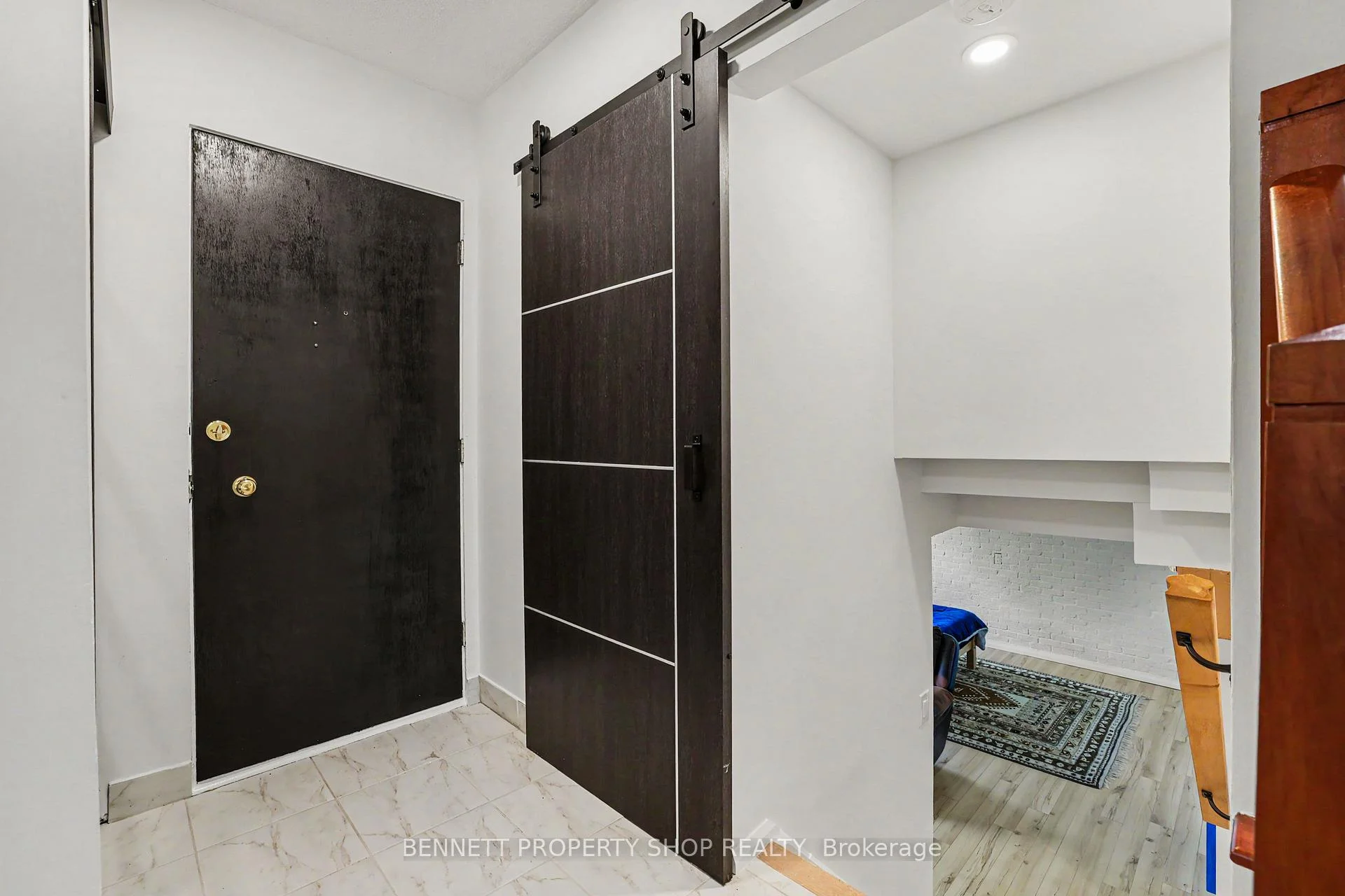 Photo 5 of 2736 Stone Crescent, Ottawa, Redwood Park — HOMEH